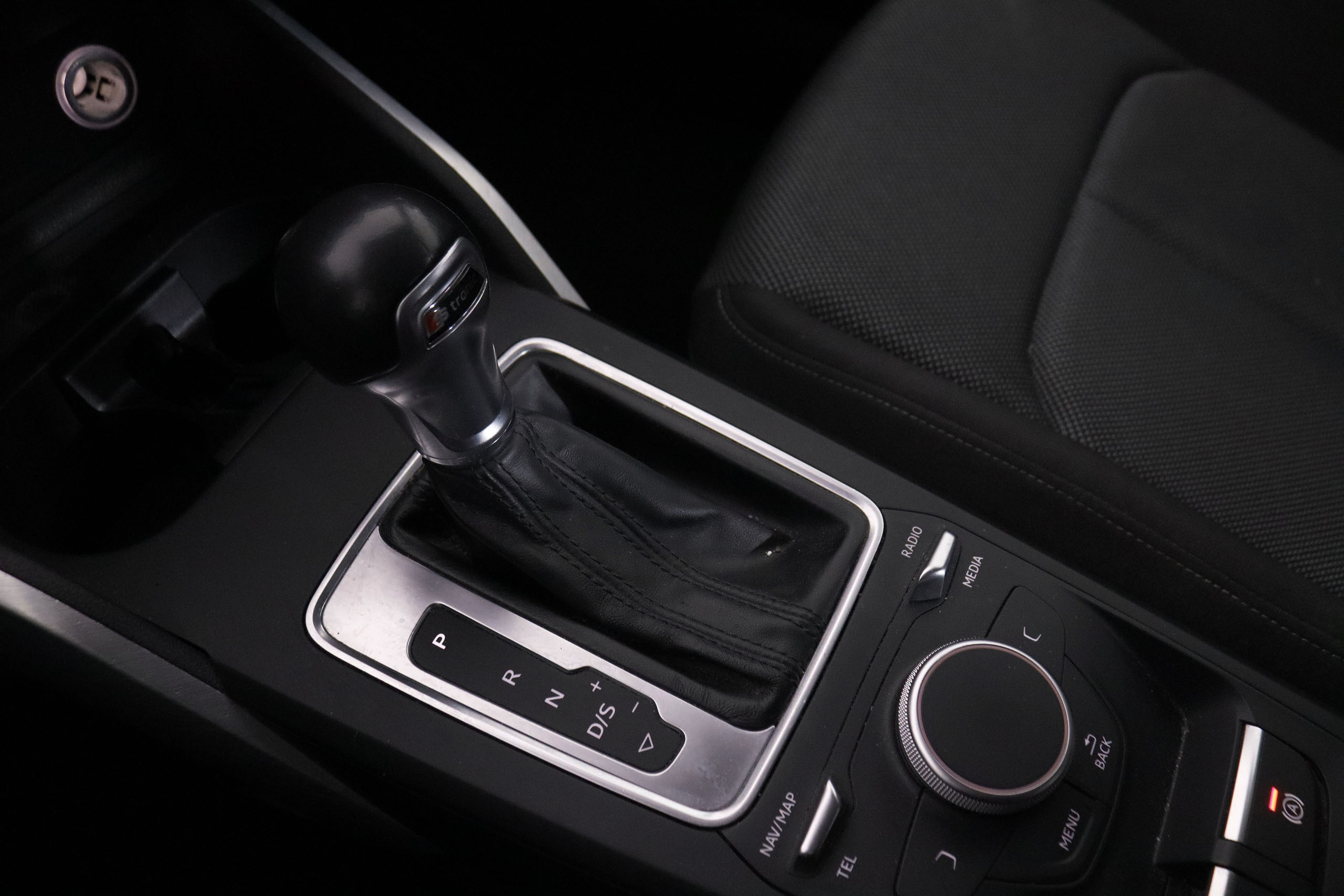 Audi Q2 1.6 TDI AUTO 116CV 5P # PARKTRONIC foto 22