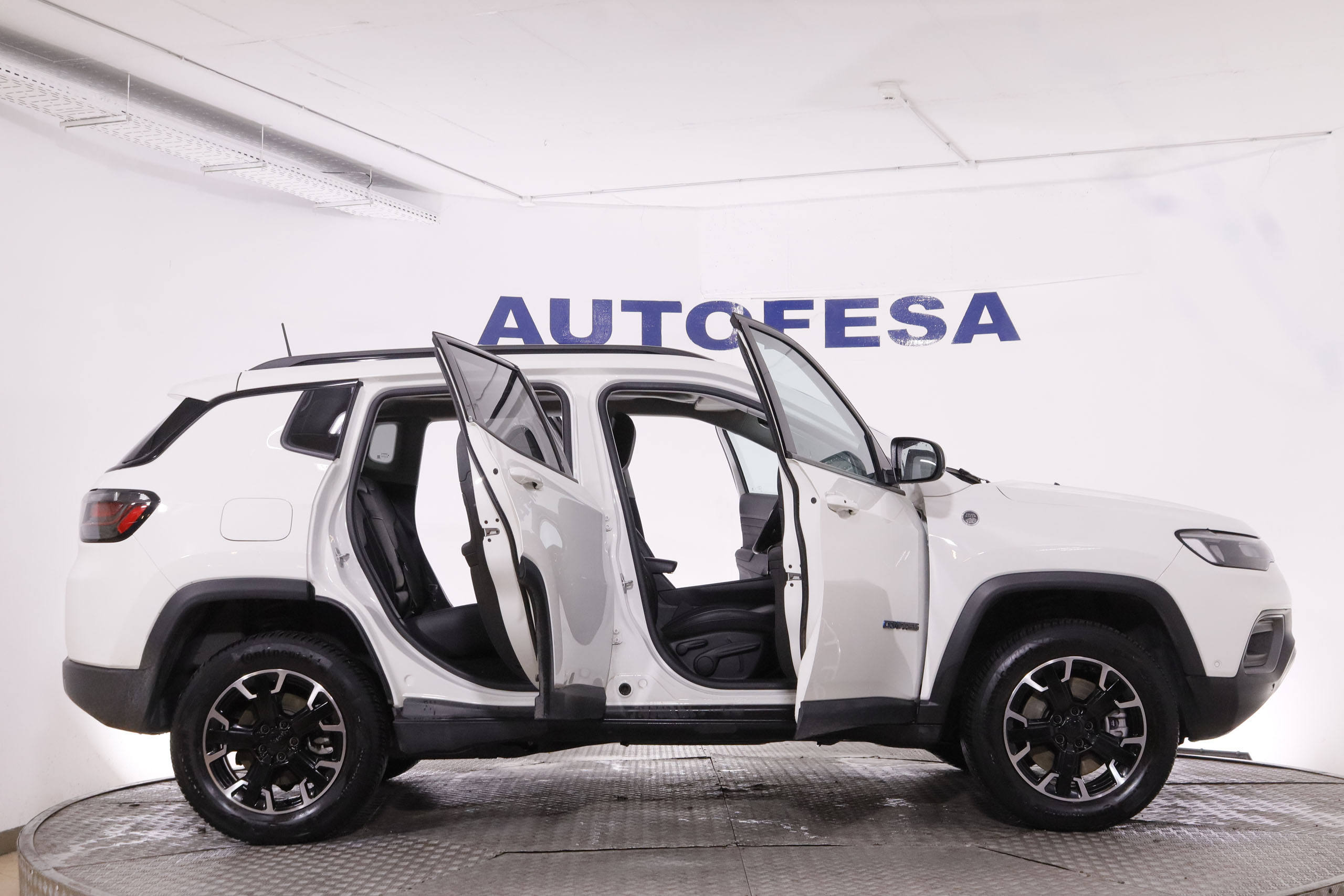 Jeep Compass 1.3 PHEV TRAILHAWK 4WD AUTO 240CV 5P # IVA DEDUCIBLE, TECHO ELEC PANORAMICO, NAVY foto 10