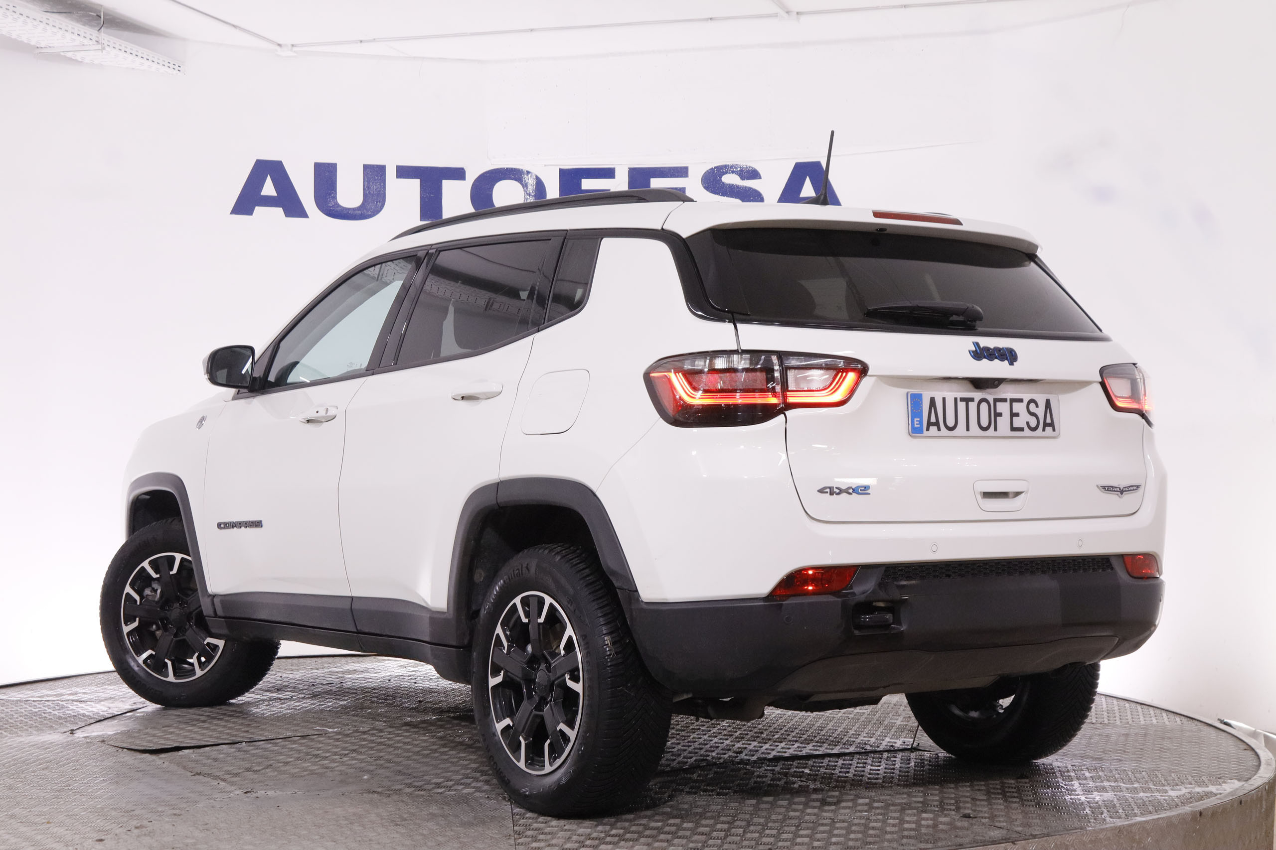 Jeep Compass 1.3 PHEV TRAILHAWK 4WD AUTO 240CV 5P # IVA DEDUCIBLE, TECHO ELEC PANORAMICO, NAVY foto 5