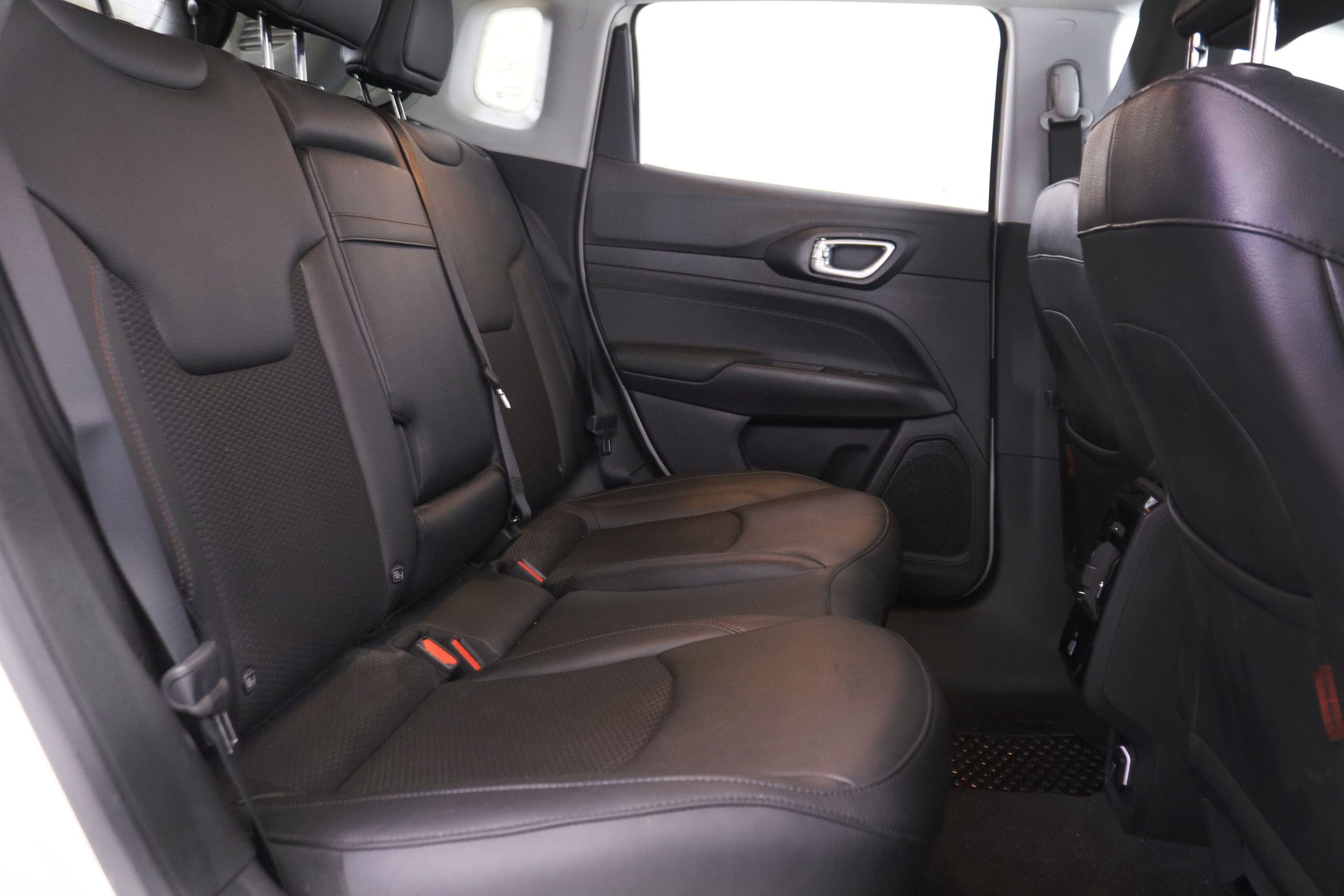 Jeep Compass 1.3 PHEV TRAILHAWK 4WD AUTO 240CV 5P # IVA DEDUCIBLE, TECHO ELEC PANORAMICO, NAVY foto 29