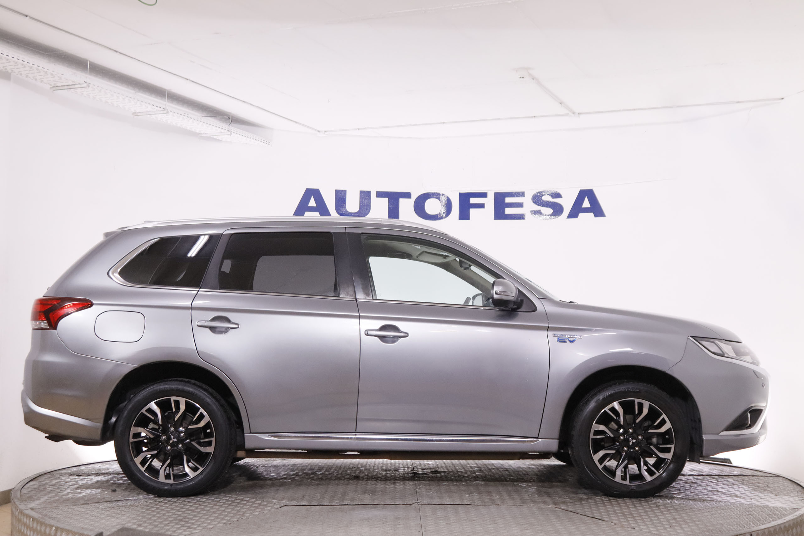 Mitsubishi Outlander 2.0 PHEV KAITEKI 4WD AUTO 223CV 5P # PARKTRONIC foto 13