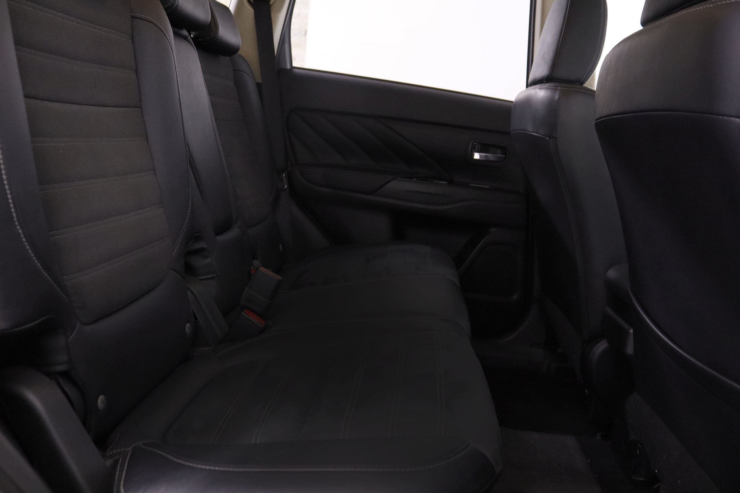 Mitsubishi Outlander 2.0 PHEV KAITEKI 4WD AUTO 223CV 5P # PARKTRONIC foto 25