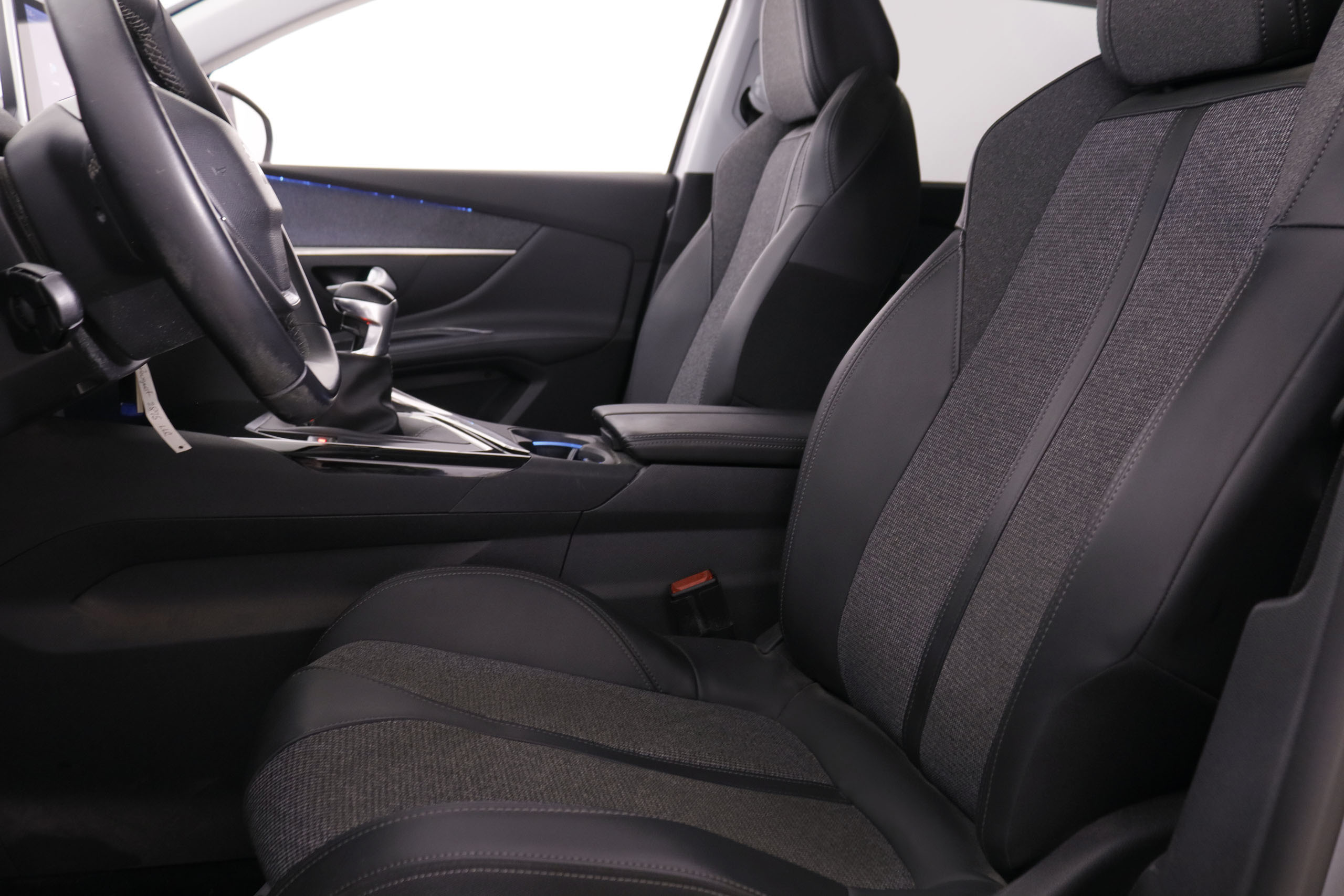 Peugeot 5008 1.5 BLUE HDI ALLURE 130CV 7 PLAZAS 5P # IVA DEDUCIBLE, OPCIONES POR 1562€, NAVY, PARKTRONIC foto 21