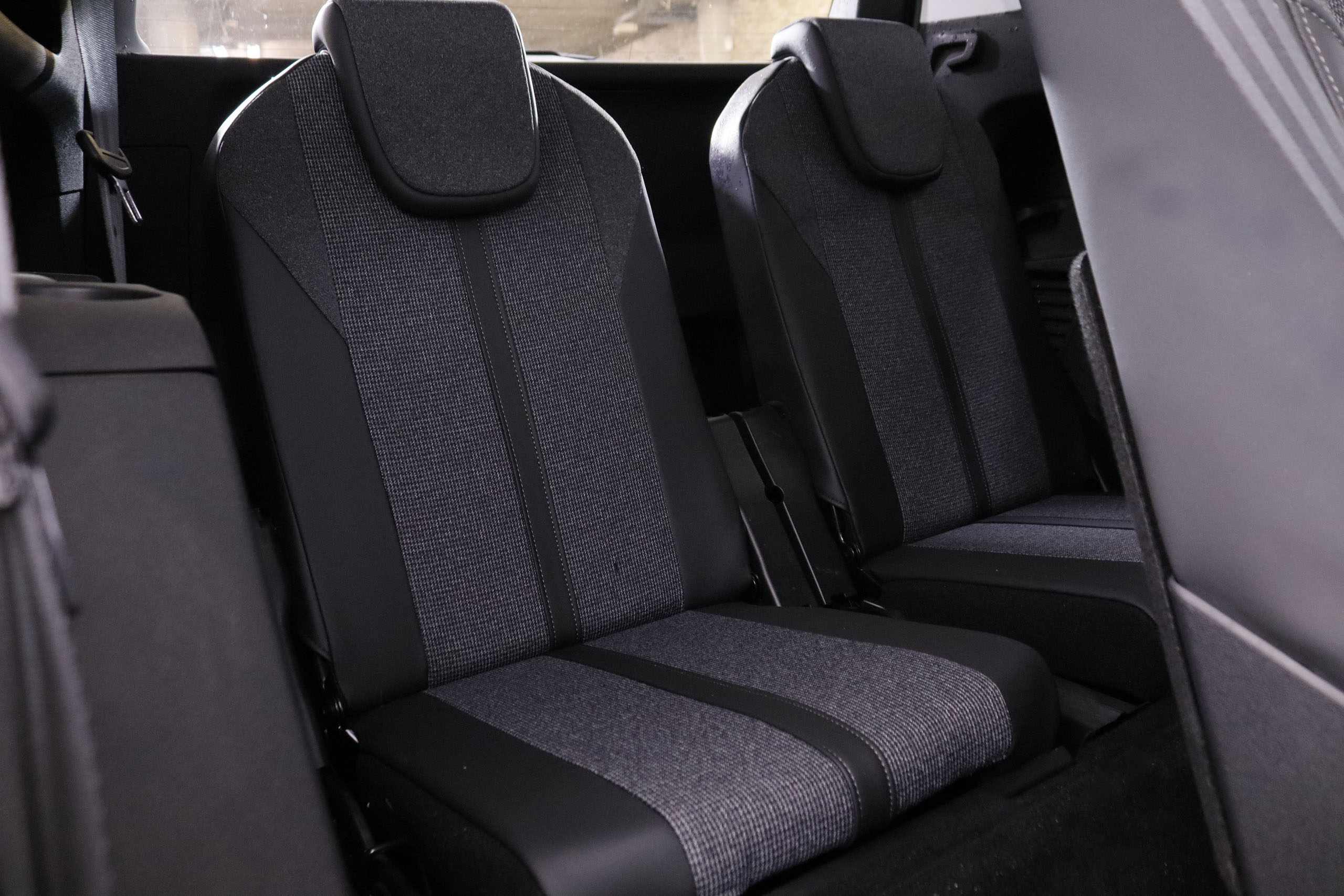 Peugeot 5008 1.5 BLUE HDI ALLURE 130CV 7 PLAZAS 5P # IVA DEDUCIBLE, OPCIONES POR 1562€, NAVY, PARKTRONIC foto 24