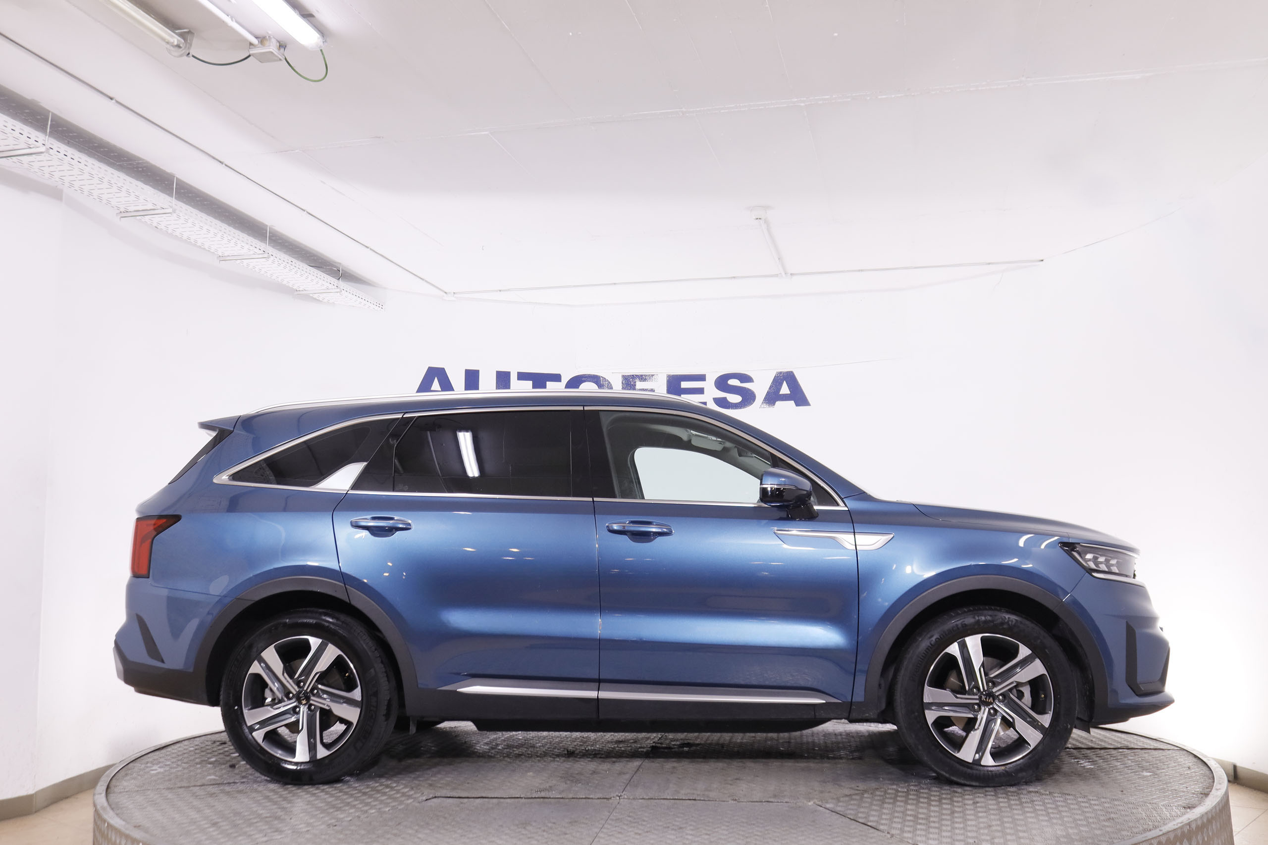 Kia Sorento 1.6TGDI HEV DRIVE AUTO 230CV 7 PLAZAS 5P # NAVY, PARKTRONIC foto 9