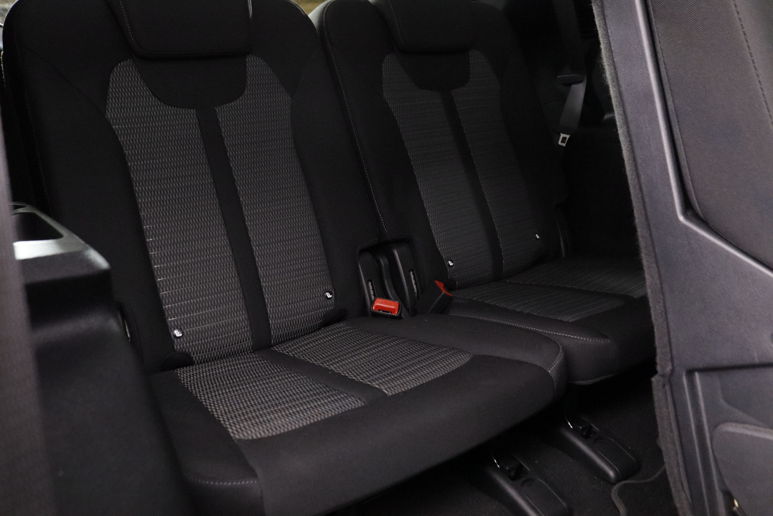 Kia Sorento 1.6TGDI HEV DRIVE AUTO 230CV 7 PLAZAS 5P # NAVY, PARKTRONIC foto 28