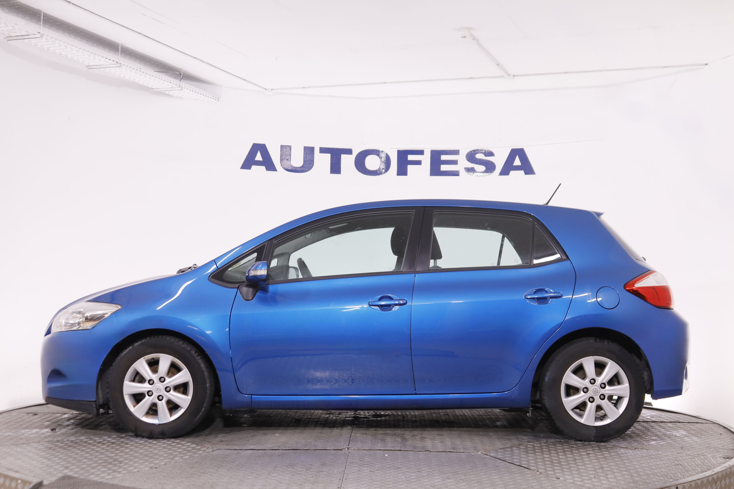 Toyota Auris 1.4 D ACTIVE 90CV 5P # NAVY foto 10