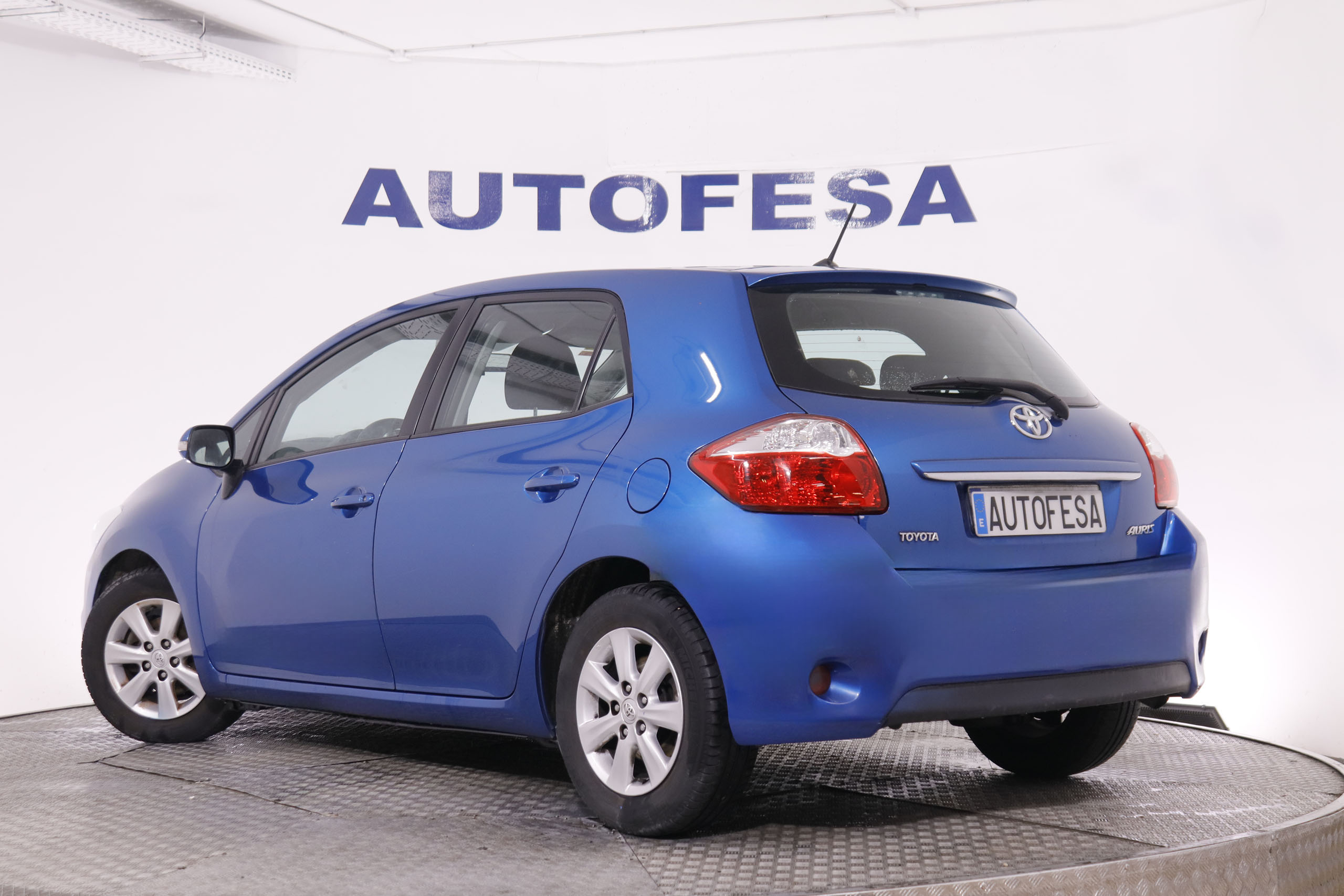 Toyota Auris 1.4 D ACTIVE 90CV 5P # NAVY foto 5