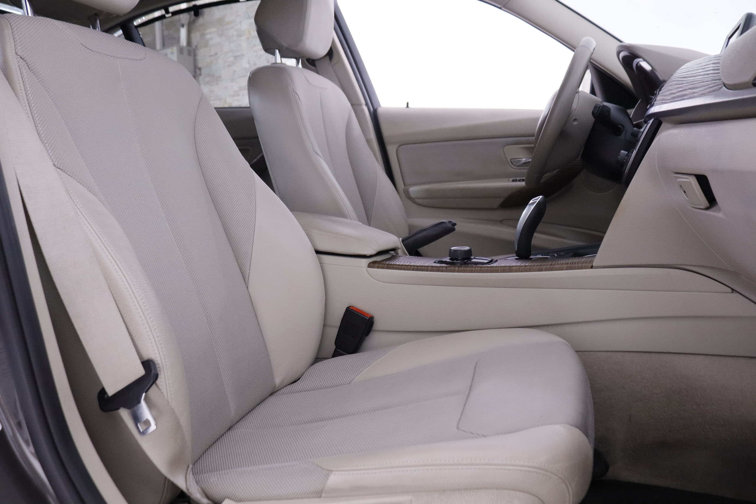 BMW 320 SERIE 3 320IA LUXURY AUTO 4P # BIXENON foto 21