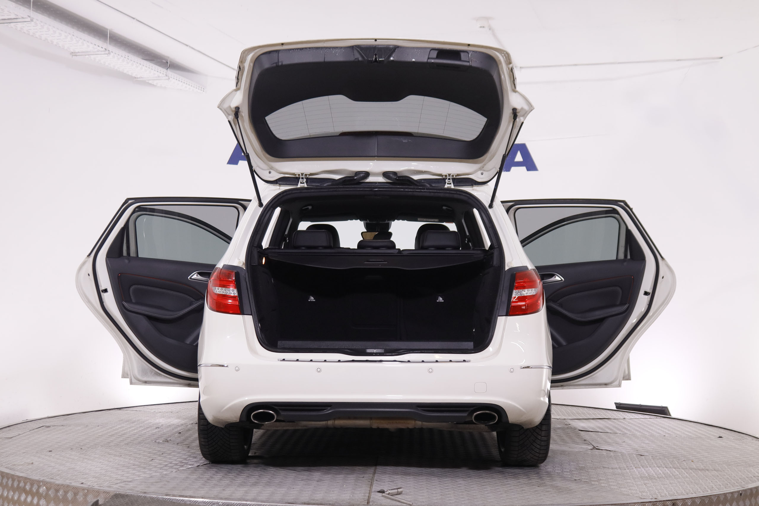 Mercedes-benz B 200 CLASE B 200 CDI SPORT AUTO 136CV 5P # NAVY,BIXENON,PARKTORNIC foto 13