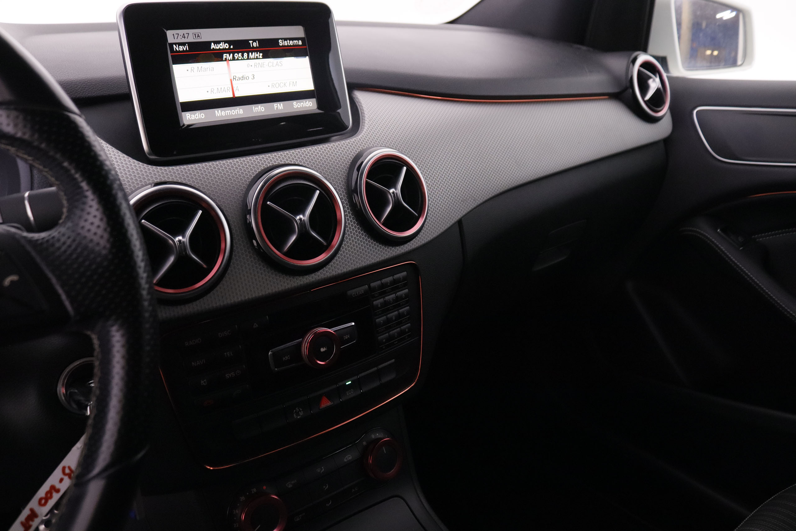 Mercedes-benz B 200 CLASE B 200 CDI SPORT AUTO 136CV 5P # NAVY,BIXENON,PARKTORNIC foto 22