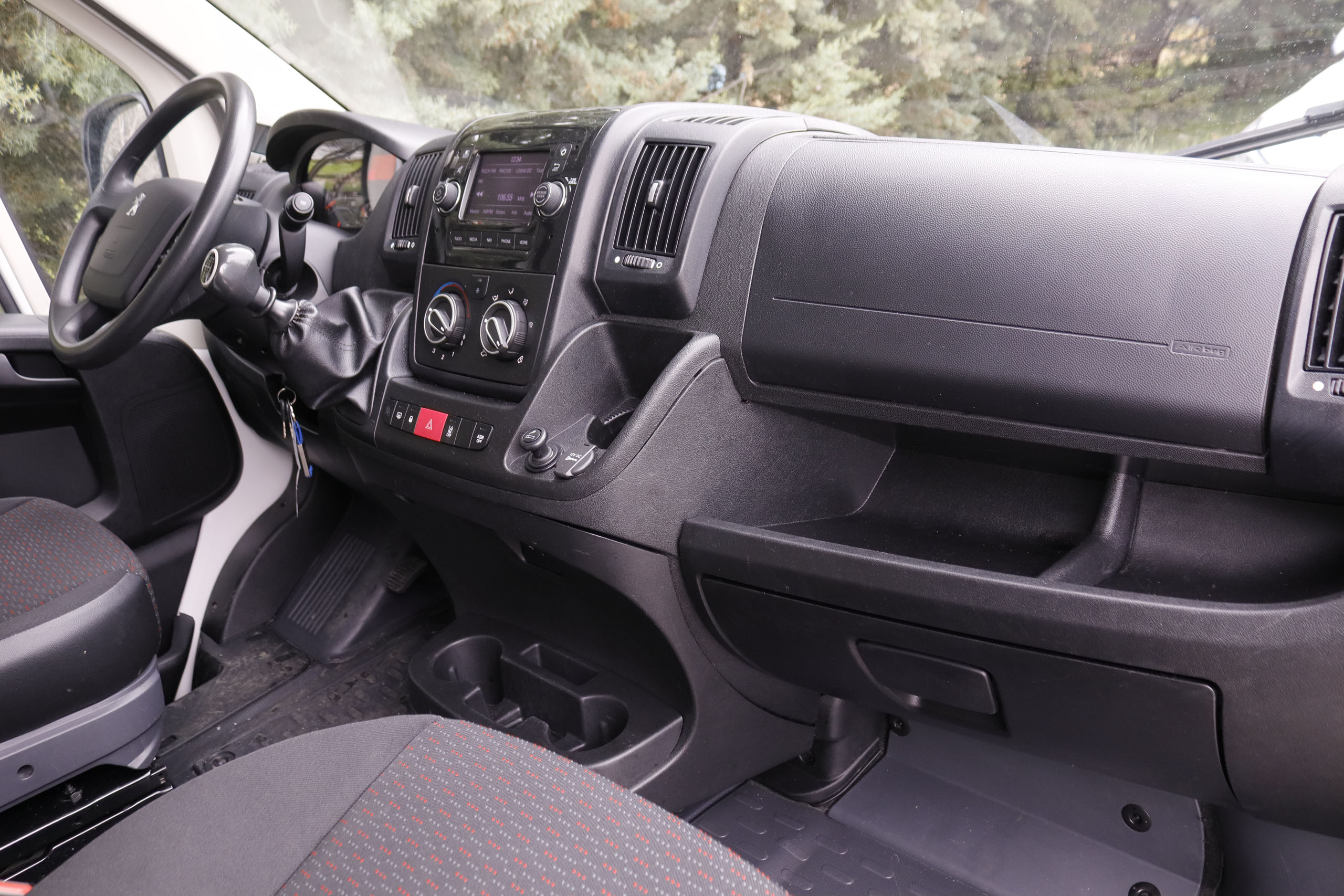 Peugeot Boxer CAMION 140CV 2P # IVA DEDUCIBLE,NAVY foto 14