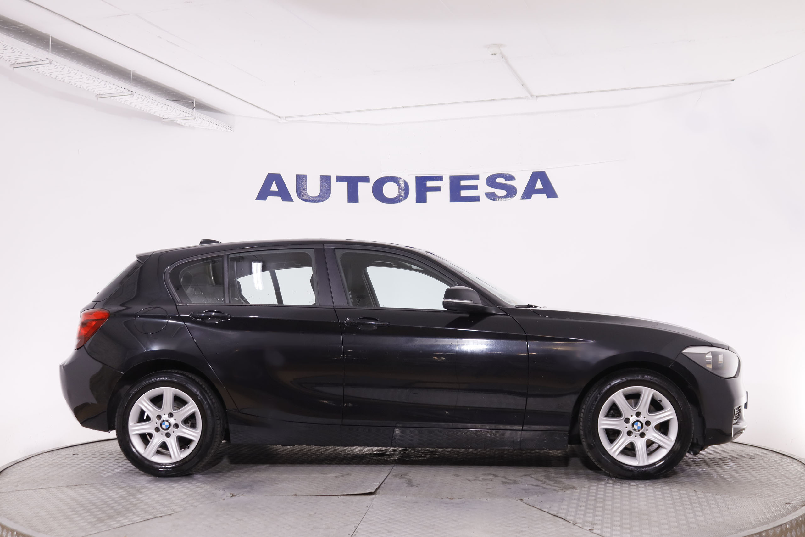 BMW 114 SERIE 1 114D 102CV 5P foto 10