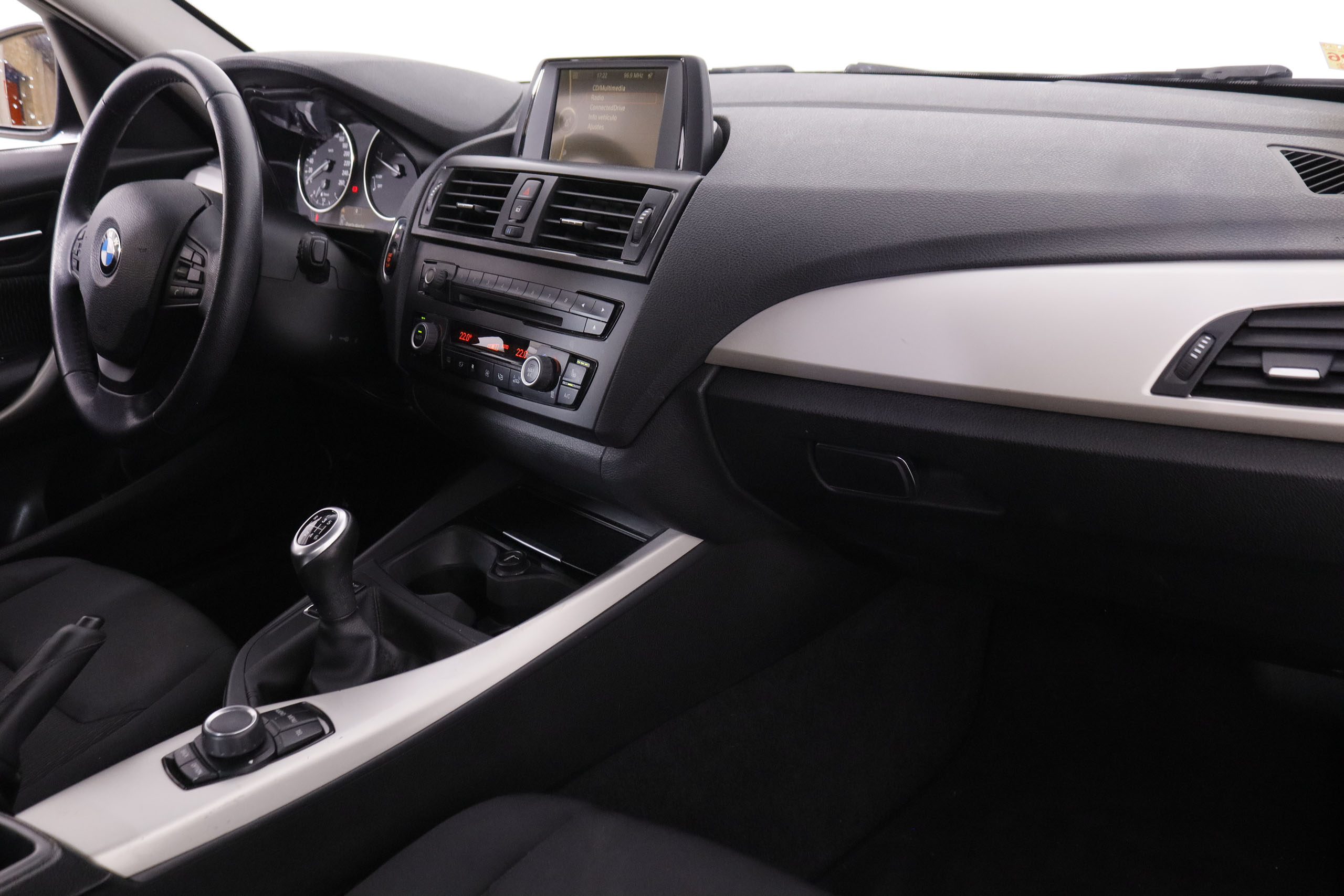 BMW 114 SERIE 1 114D 102CV 5P foto 15