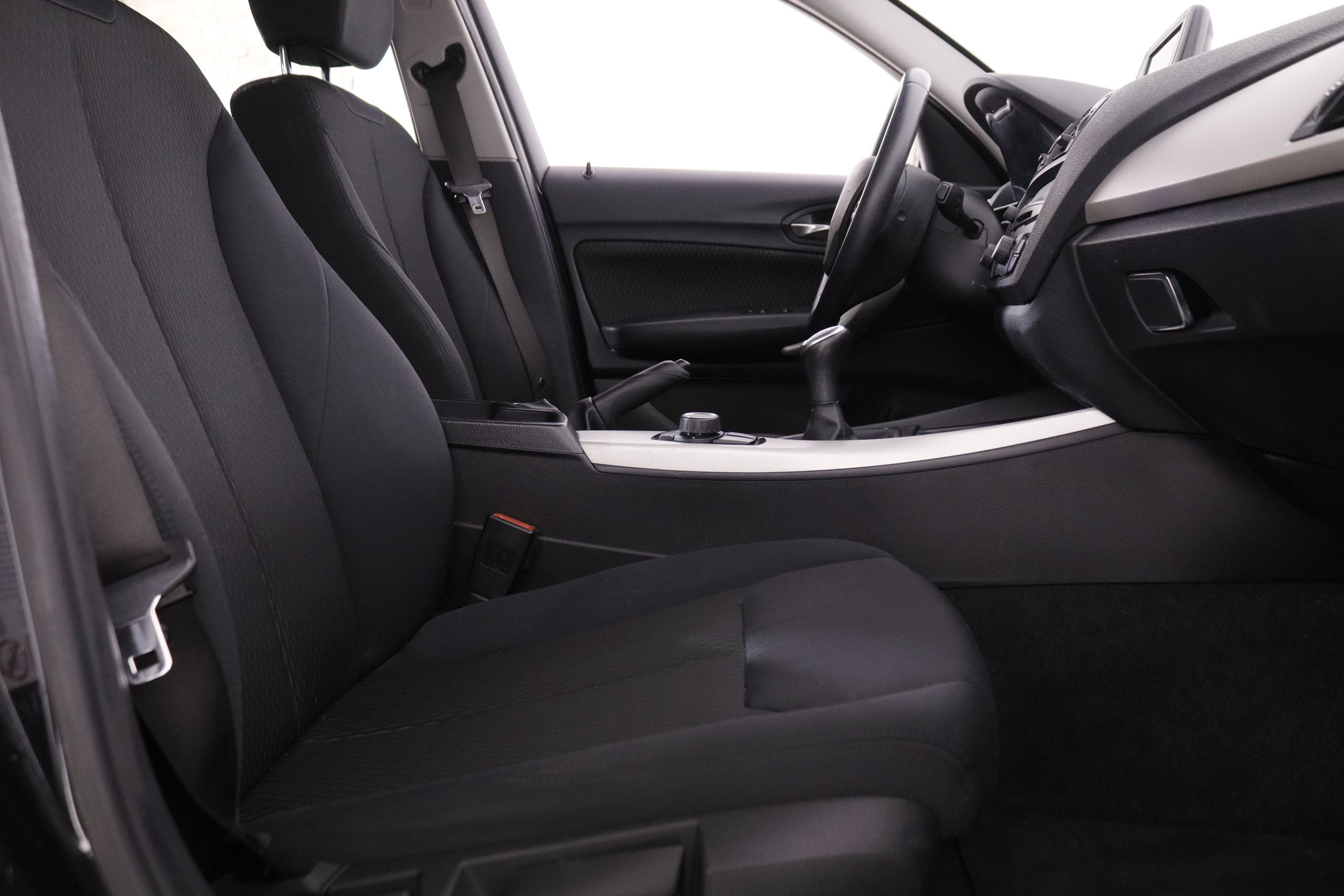 BMW 114 SERIE 1 114D 102CV 5P foto 21