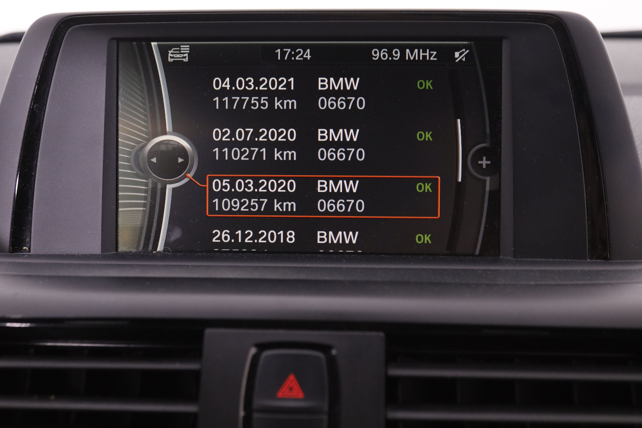 BMW 114 SERIE 1 114D 102CV 5P foto 25