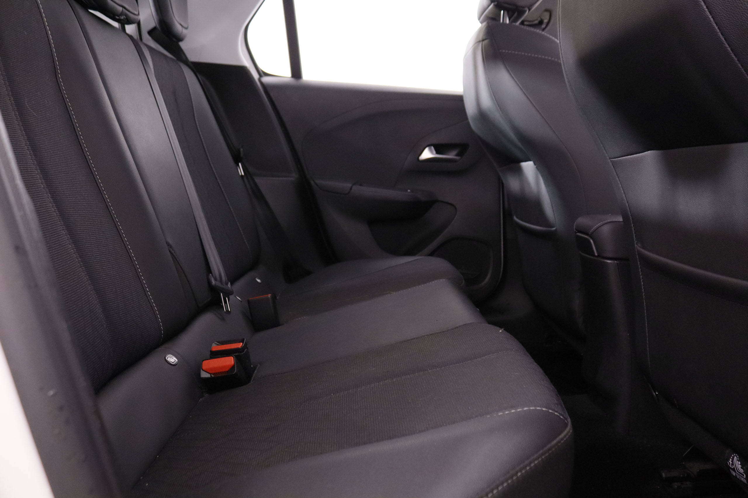 Opel Corsa 1.2T XHL ELEGANCE 100CV 5P # IVA DEDUCIBLE,PARKTORNIC,CAMARA TRASERA foto 24