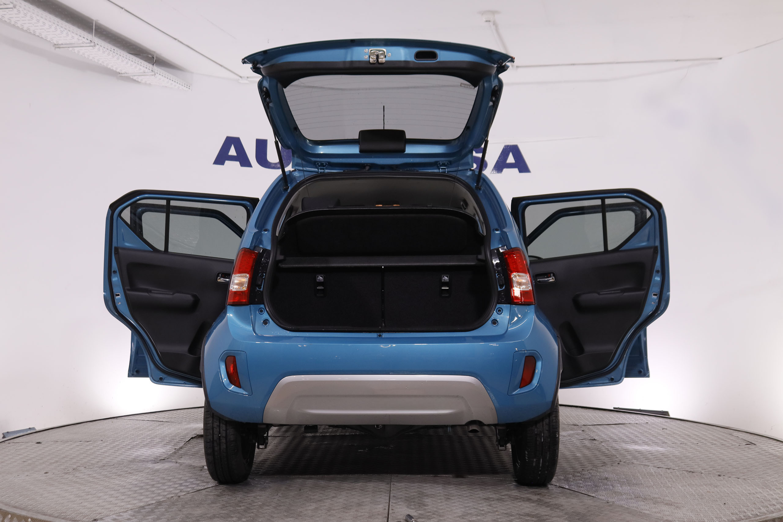 Suzuki Ignis 1.2 GLX 4WD MILD HYBRID 83CV 5P # IVA DEDUCIBLE,CAMARA TRASERA,FAROS LED foto 10