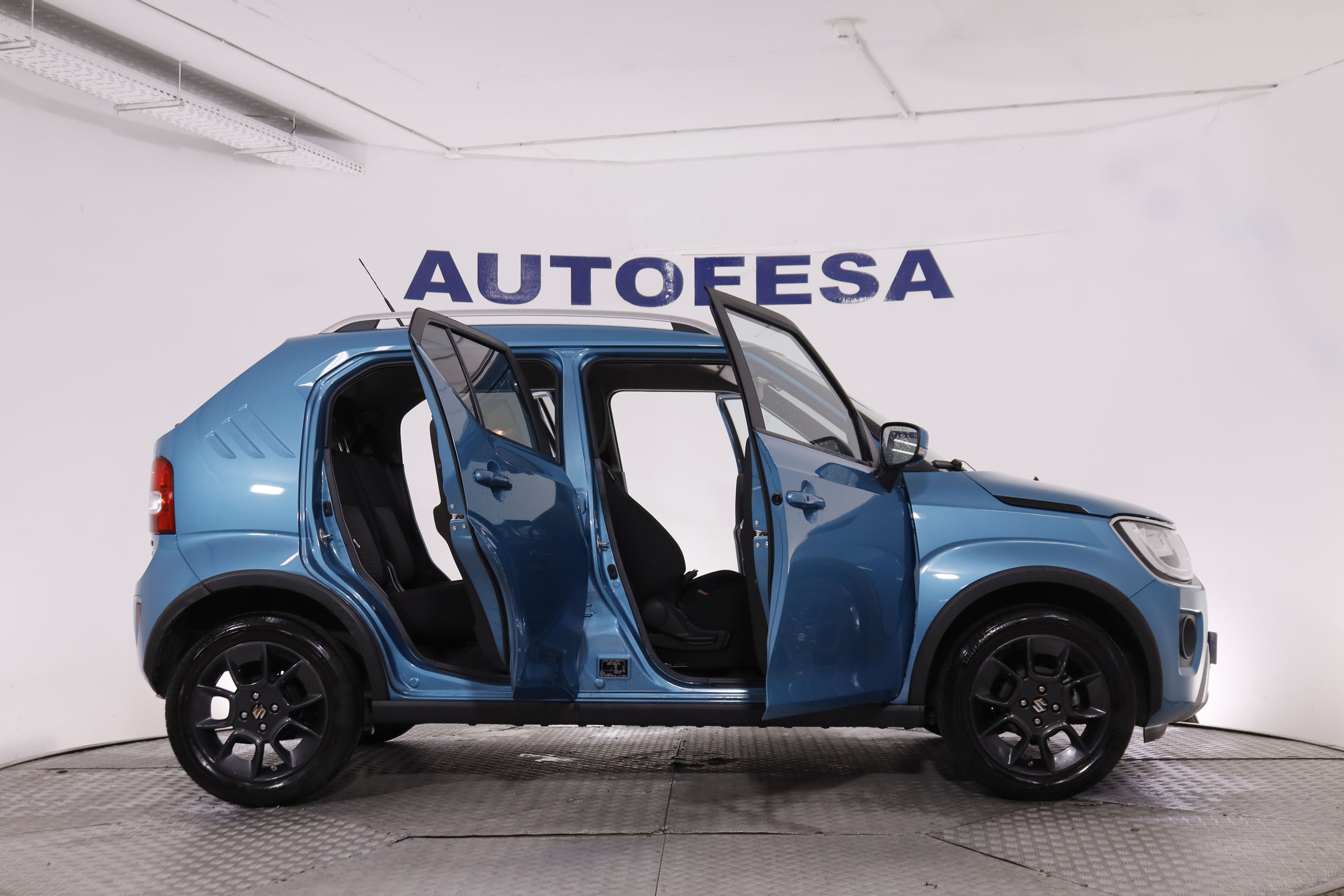 Suzuki Ignis 1.2 GLX 4WD MILD HYBRID 83CV 5P # IVA DEDUCIBLE,CAMARA TRASERA,FAROS LED foto 11