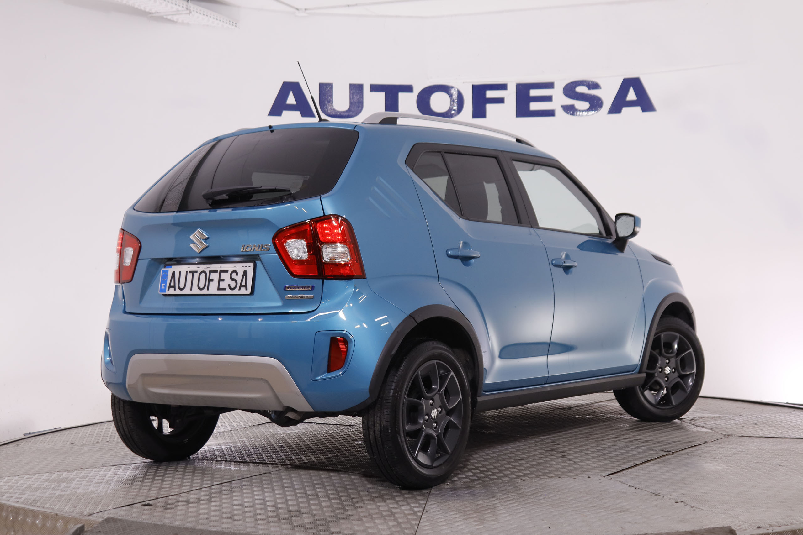 Suzuki Ignis 1.2 GLX 4WD MILD HYBRID 83CV 5P # IVA DEDUCIBLE,CAMARA TRASERA,FAROS LED foto 7