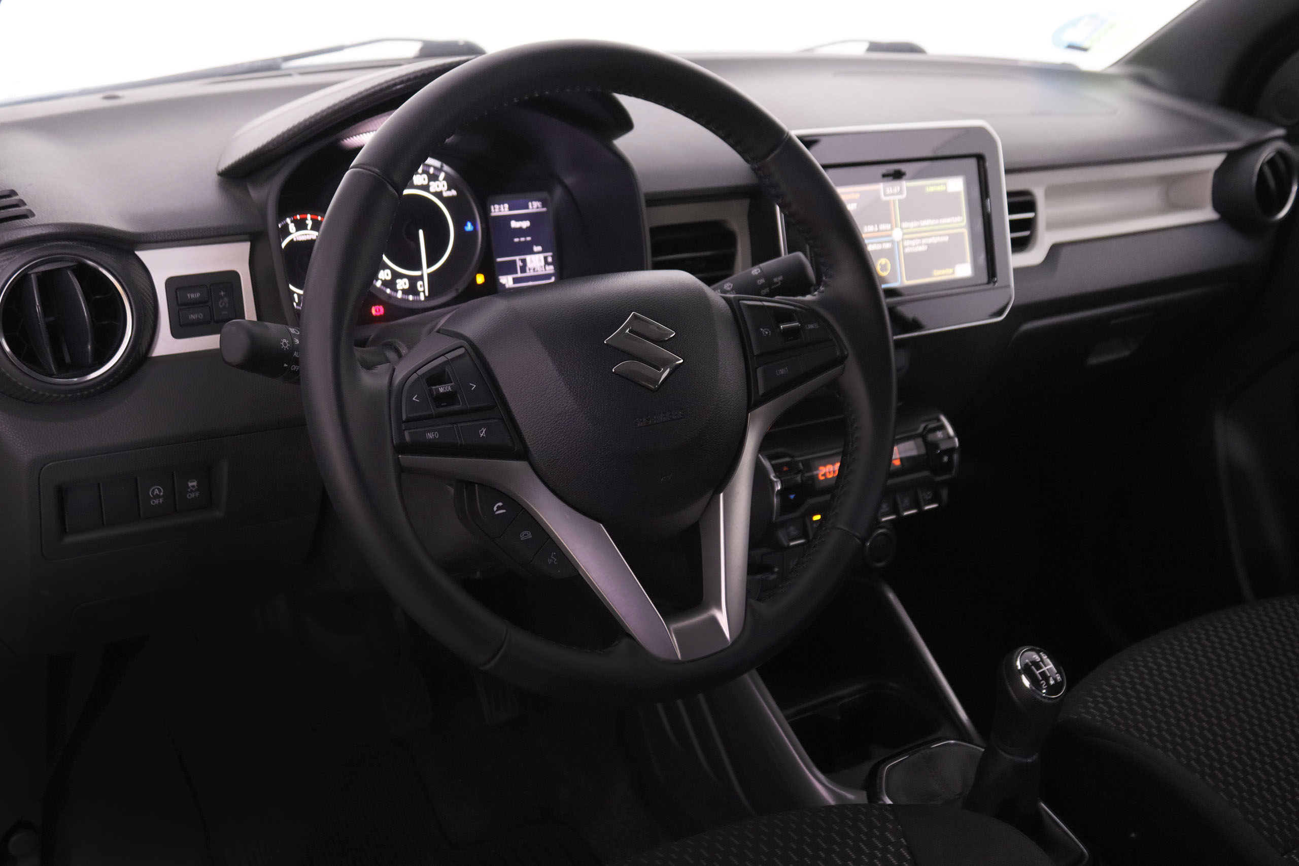 Suzuki Ignis 1.2 GLX 4WD MILD HYBRID 83CV 5P # IVA DEDUCIBLE,CAMARA TRASERA,FAROS LED foto 14