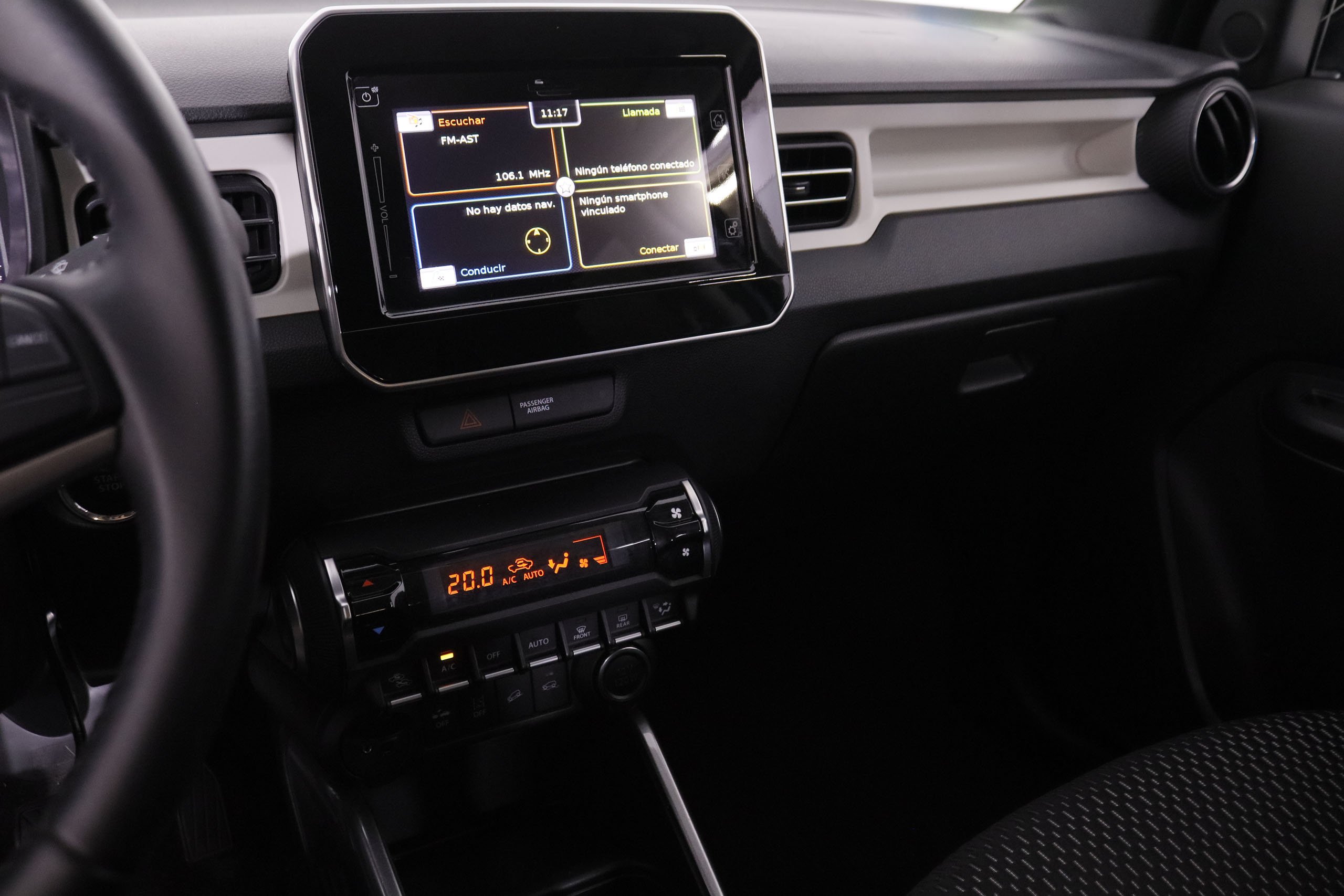 Suzuki Ignis 1.2 GLX 4WD MILD HYBRID 83CV 5P # IVA DEDUCIBLE,CAMARA TRASERA,FAROS LED foto 19