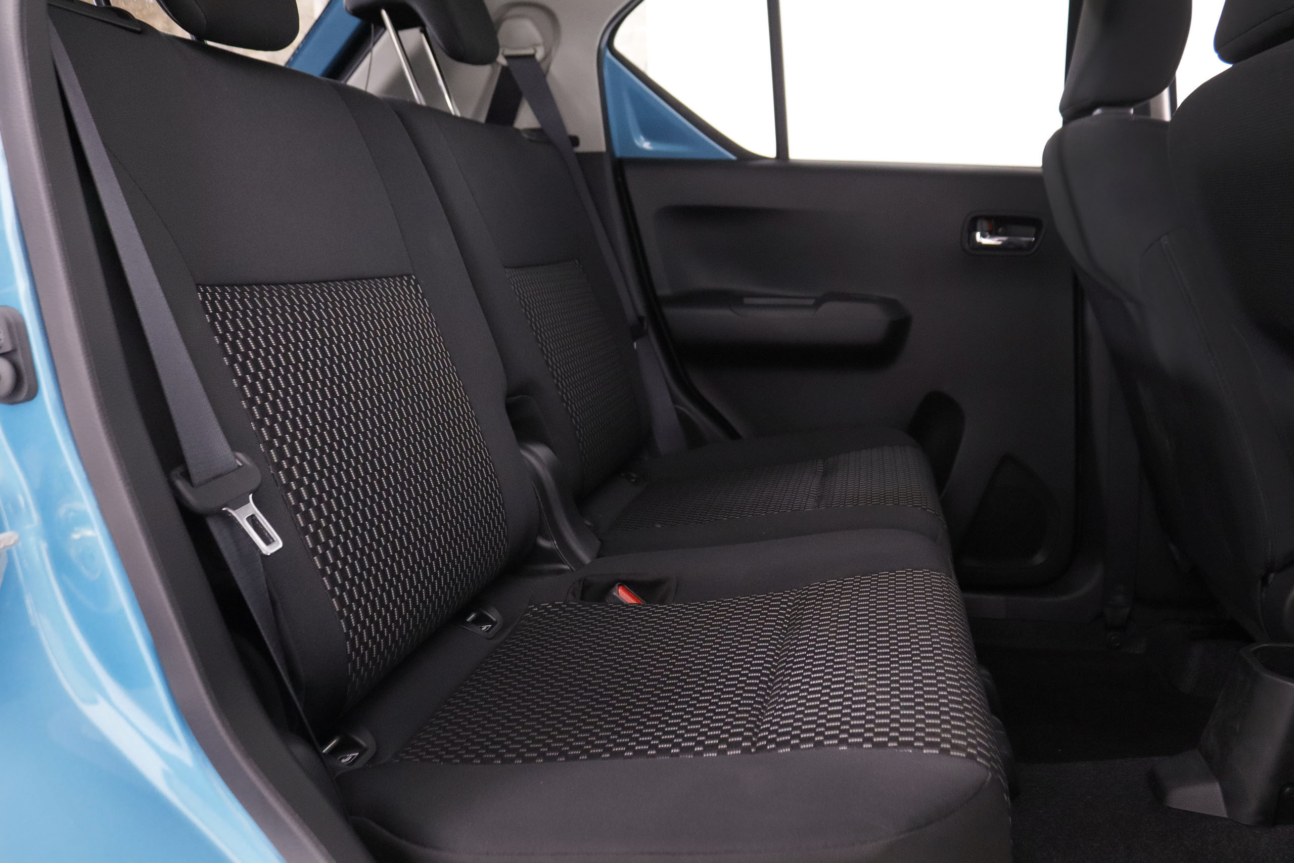 Suzuki Ignis 1.2 GLX 4WD MILD HYBRID 83CV 5P # IVA DEDUCIBLE,CAMARA TRASERA,FAROS LED foto 29