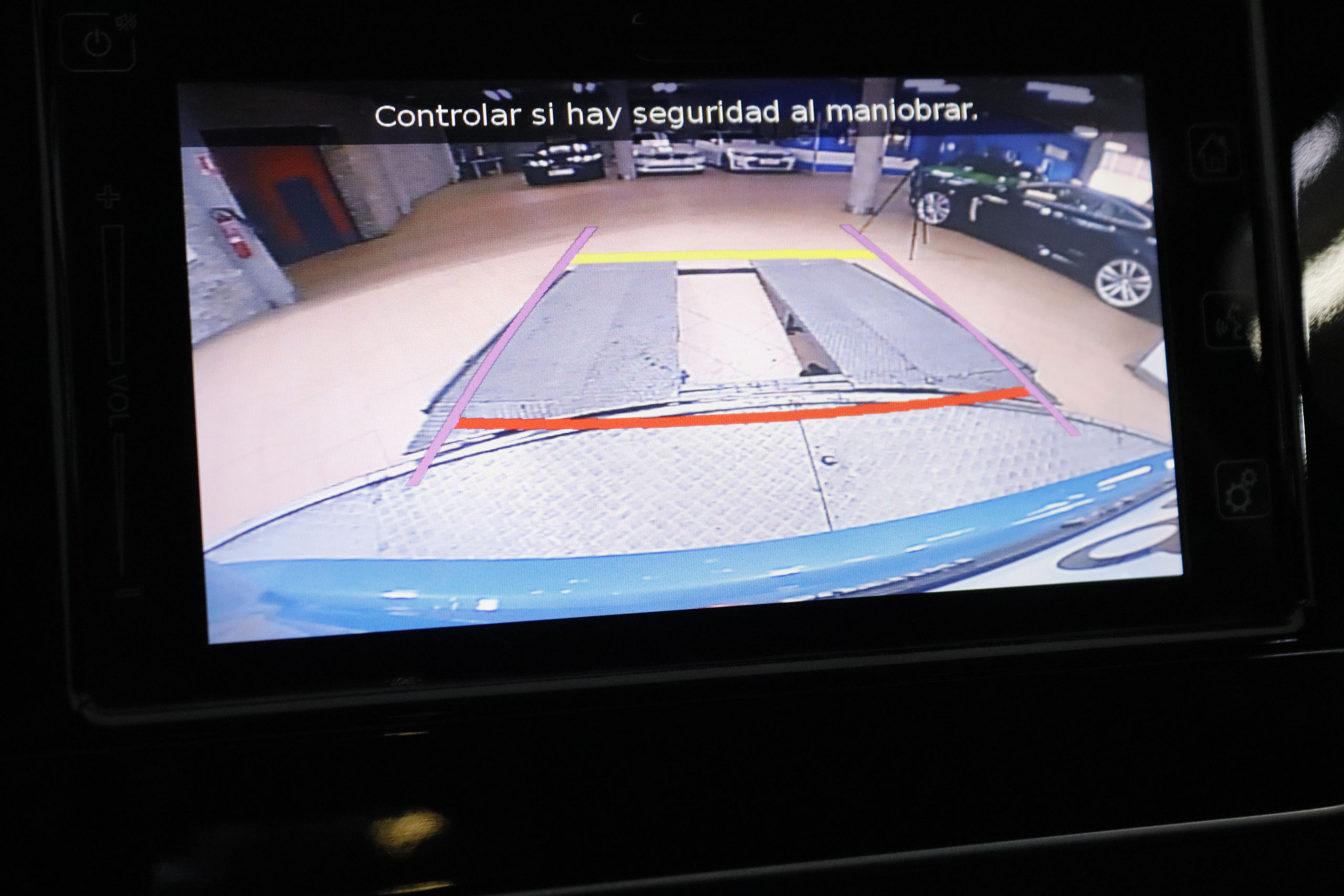 Suzuki Ignis 1.2 GLX 4WD MILD HYBRID 83CV 5P # IVA DEDUCIBLE,CAMARA TRASERA,FAROS LED foto 20