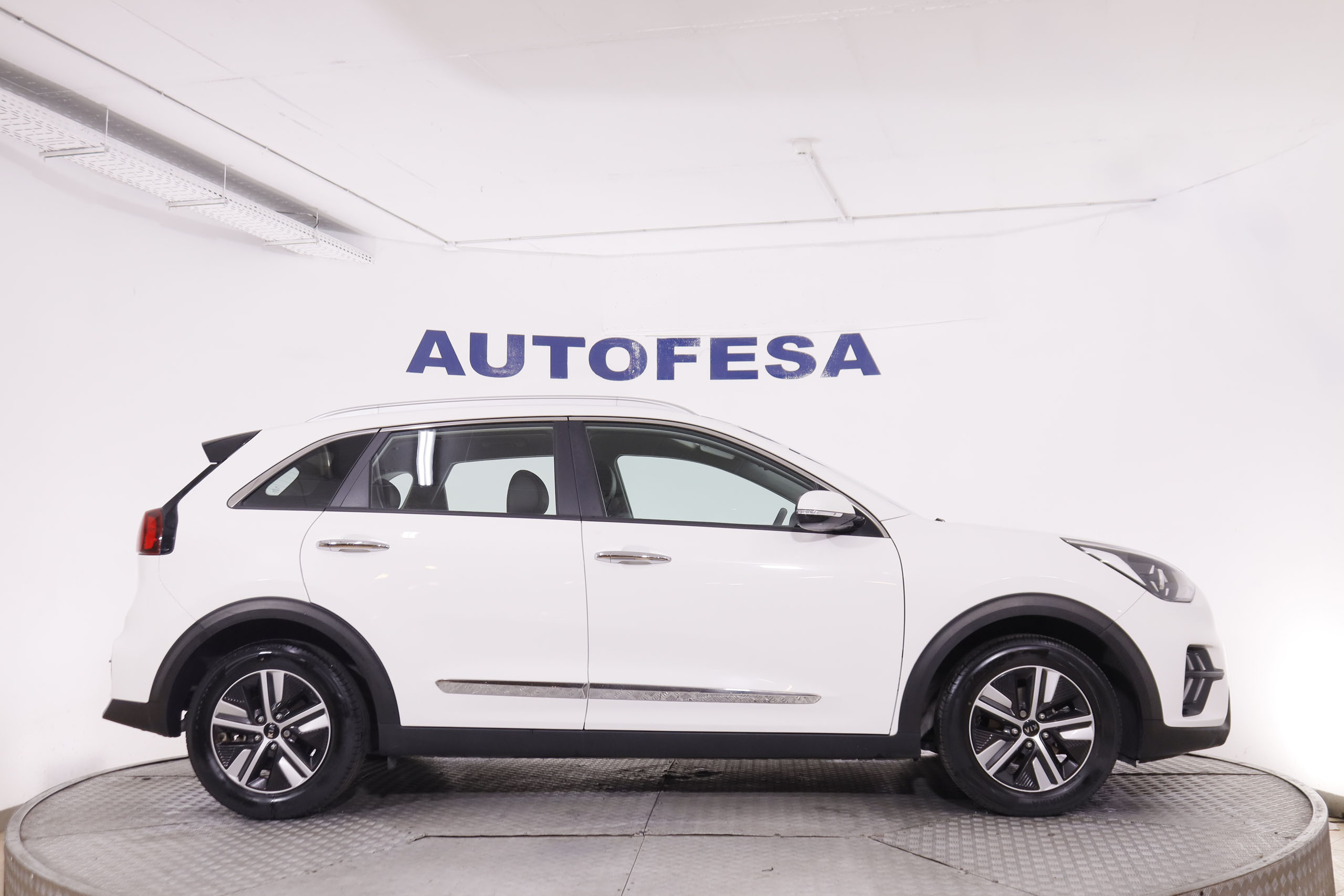 Kia Niro 1.6 GDI PHEV DRIVE AUTO 141CV 5P # GARANTIA FABRICA 05/2027,IVA DEDUCIBLE,NAVY,CAMARA TRASERA,PARKTRONIC foto 10