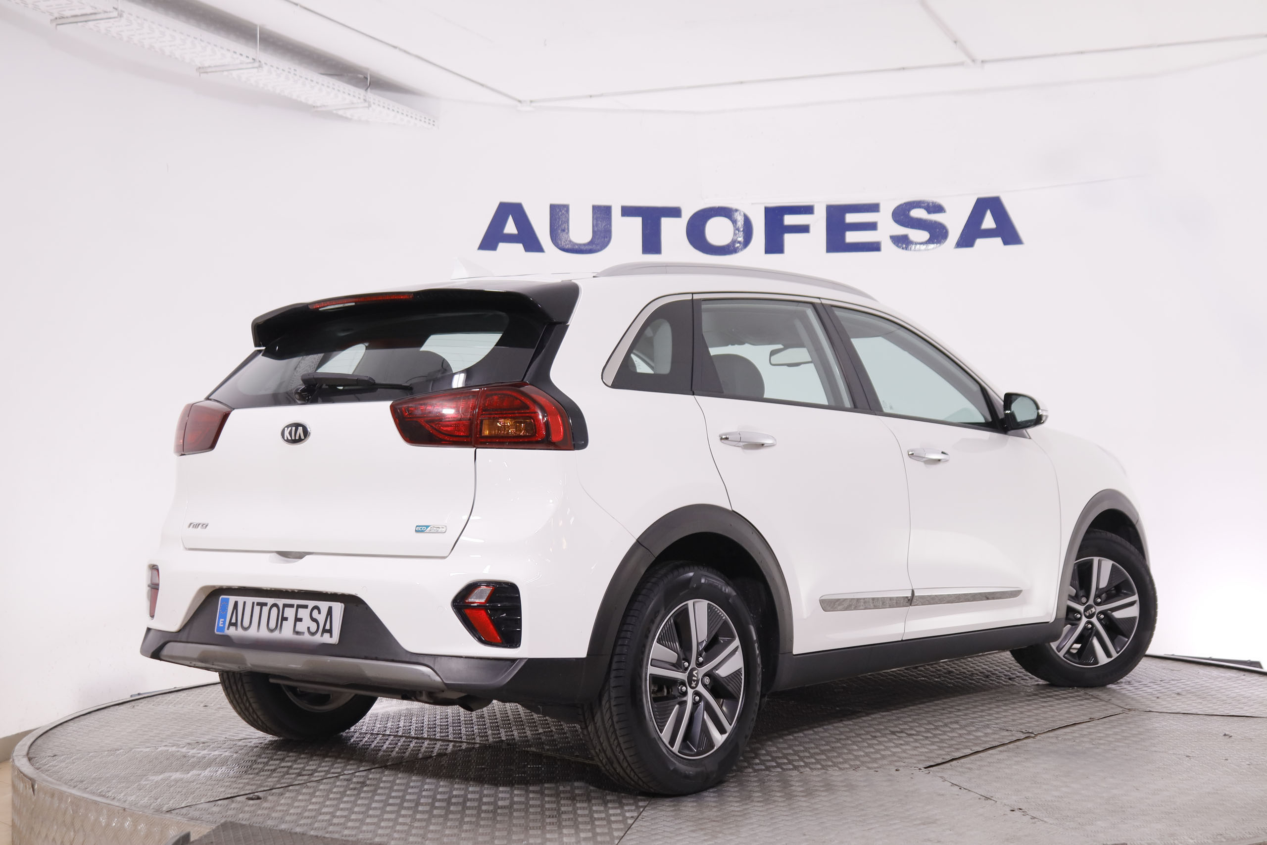 Kia Niro 1.6 GDI PHEV DRIVE AUTO 141CV 5P # GARANTIA FABRICA 05/2027,IVA DEDUCIBLE,NAVY,CAMARA TRASERA,PARKTRONIC foto 6