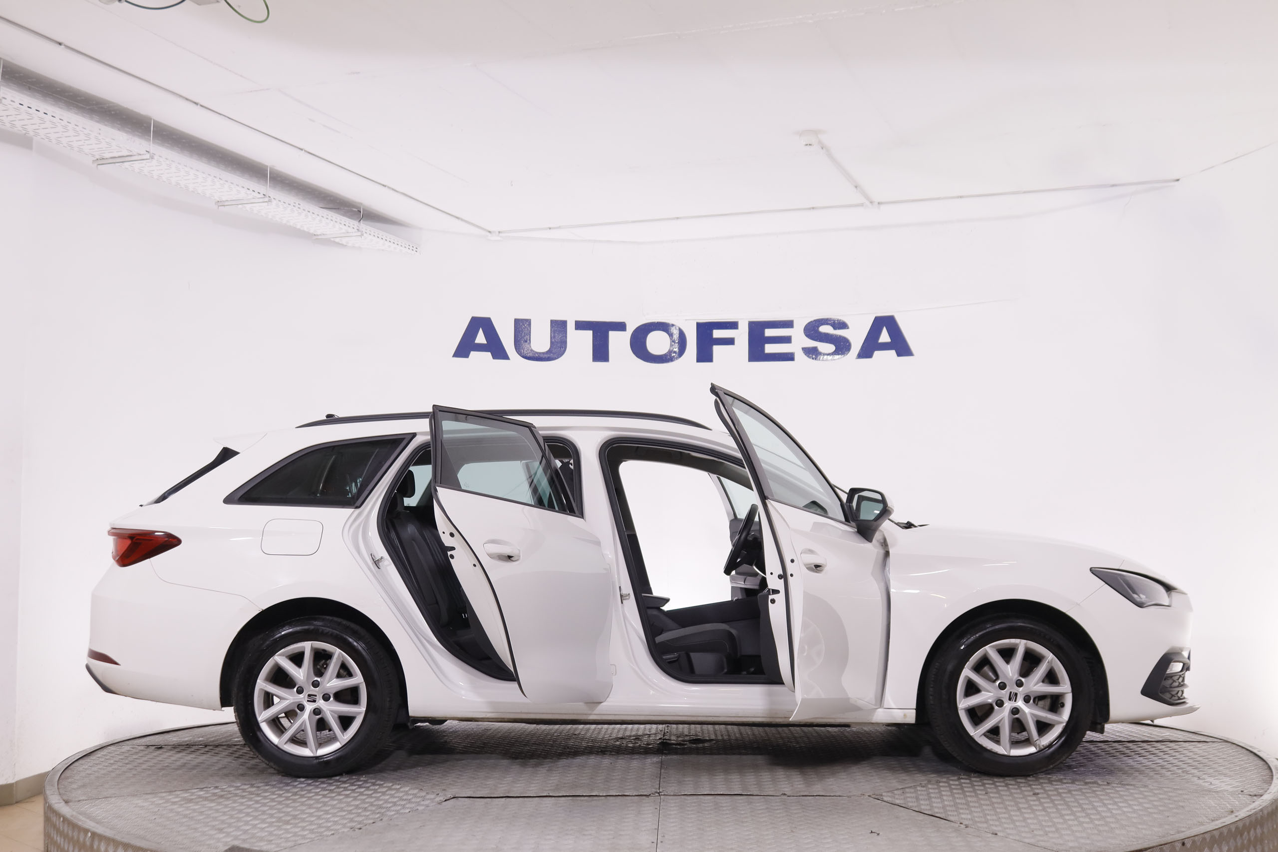 Seat Leon 1.eTSI STYLE DSG AUTO 110CV 5P # IVA DEDUCIBLE,NAVEGACION,CAMARA TRASERA,PARKTRONIC,FAROS LED foto 11