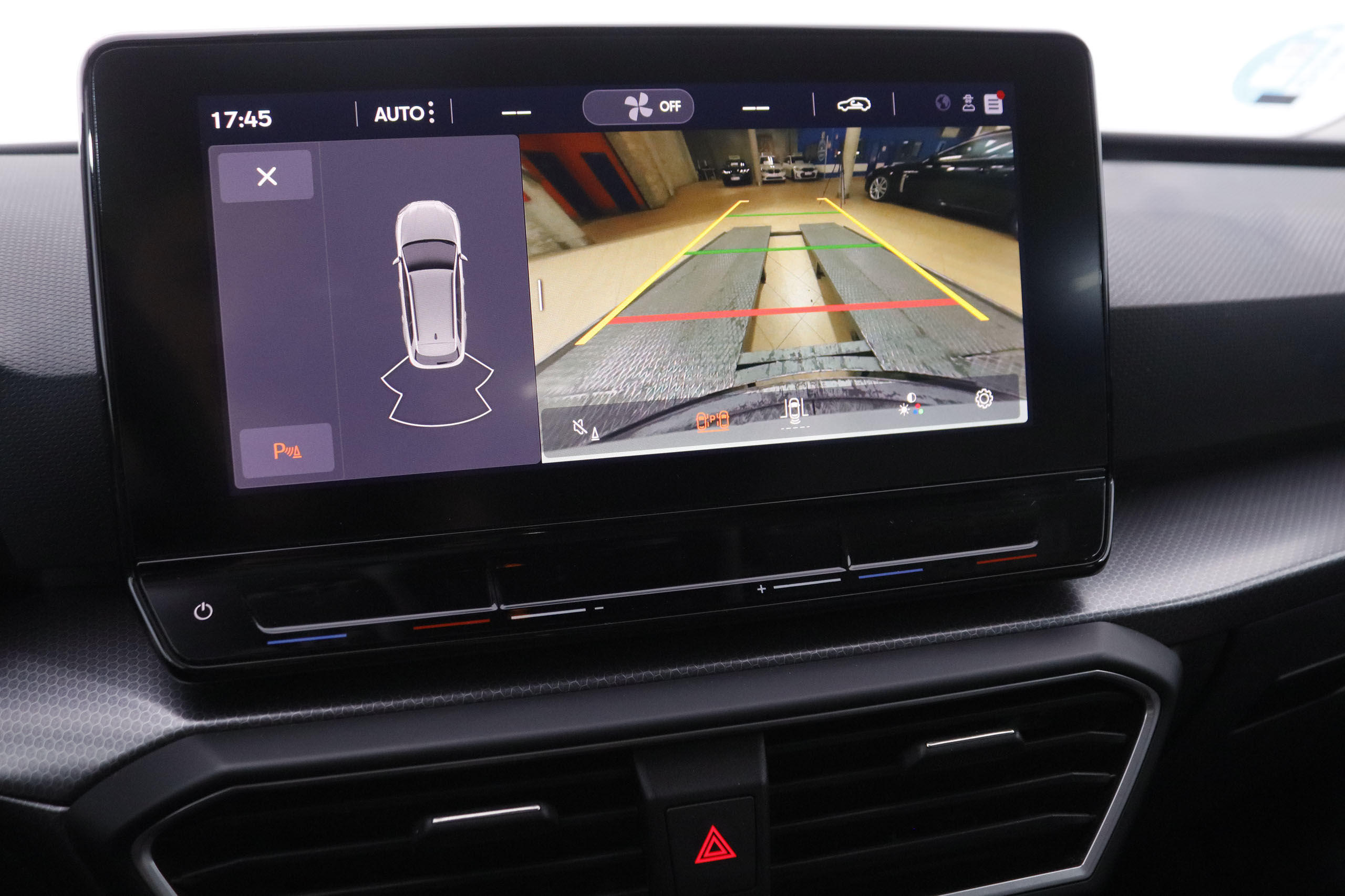 Seat Leon 1.eTSI STYLE DSG AUTO 110CV 5P # IVA DEDUCIBLE,NAVEGACION,CAMARA TRASERA,PARKTRONIC,FAROS LED foto 25