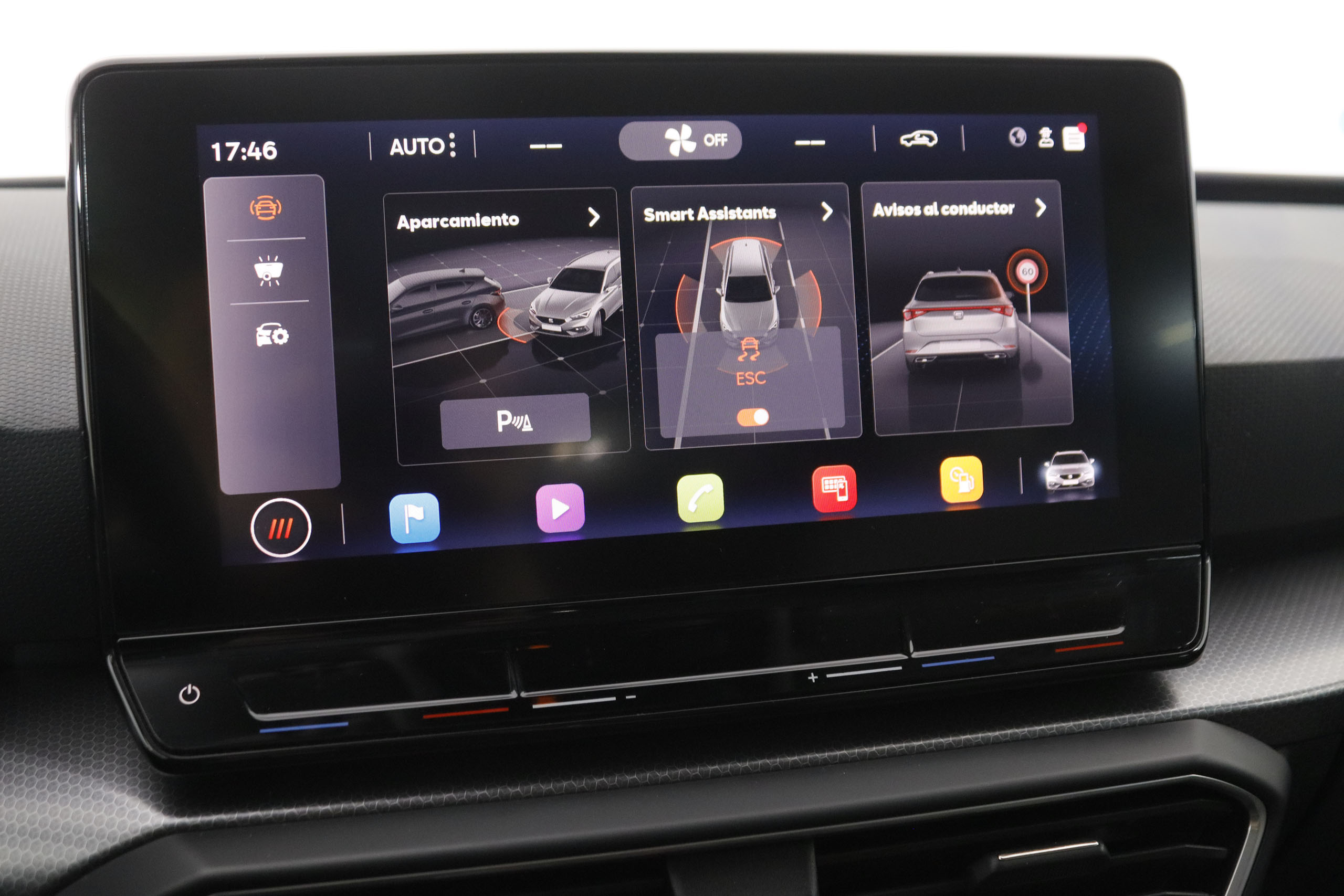 Seat Leon 1.eTSI STYLE DSG AUTO 110CV 5P # IVA DEDUCIBLE,NAVEGACION,CAMARA TRASERA,PARKTRONIC,FAROS LED foto 26