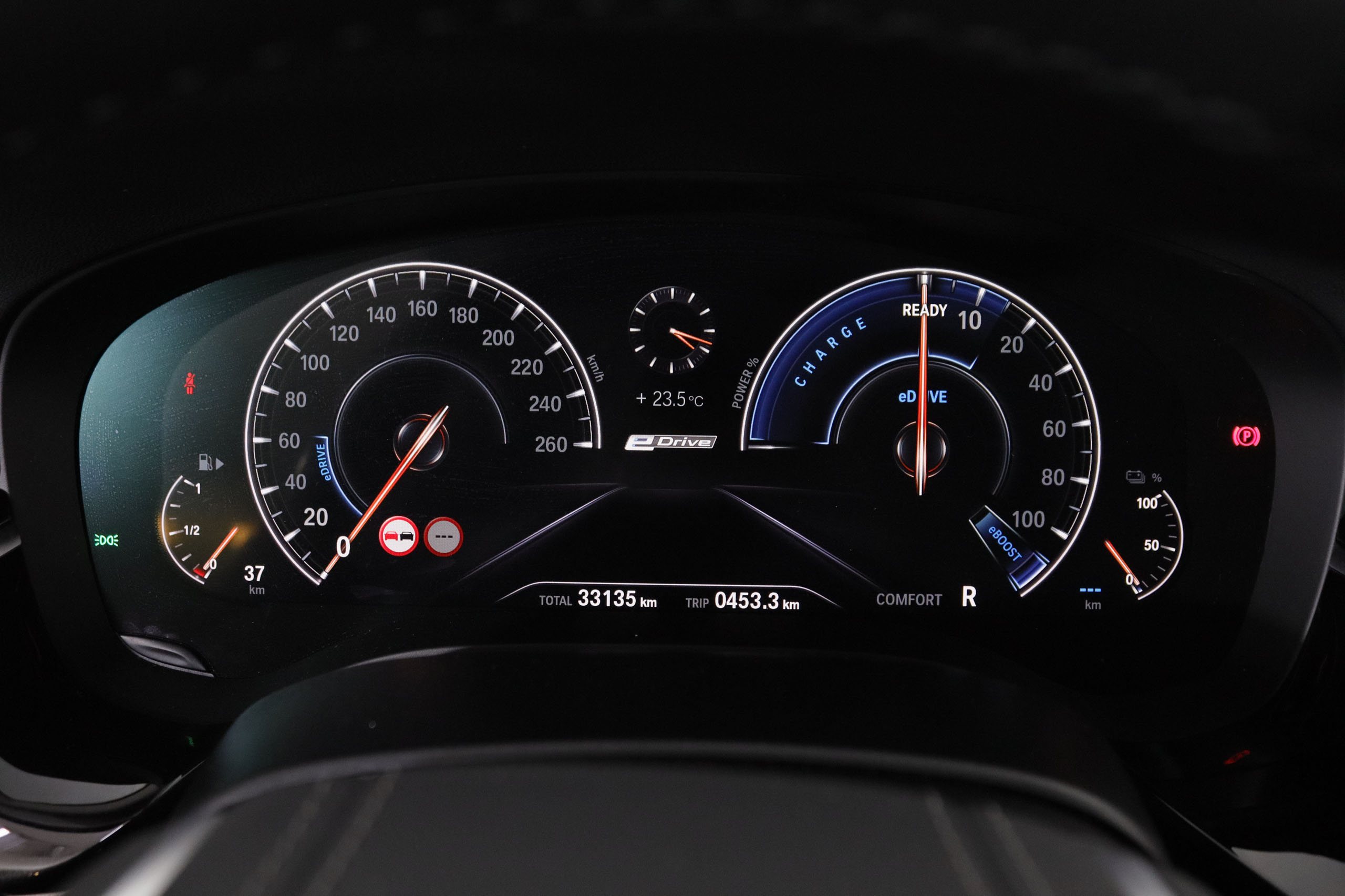 BMW 530 SERIE 5 530e iPERFORMANCE 252CV AUTO 4P  # NAVY,CUERO,FAROS LED foto 17