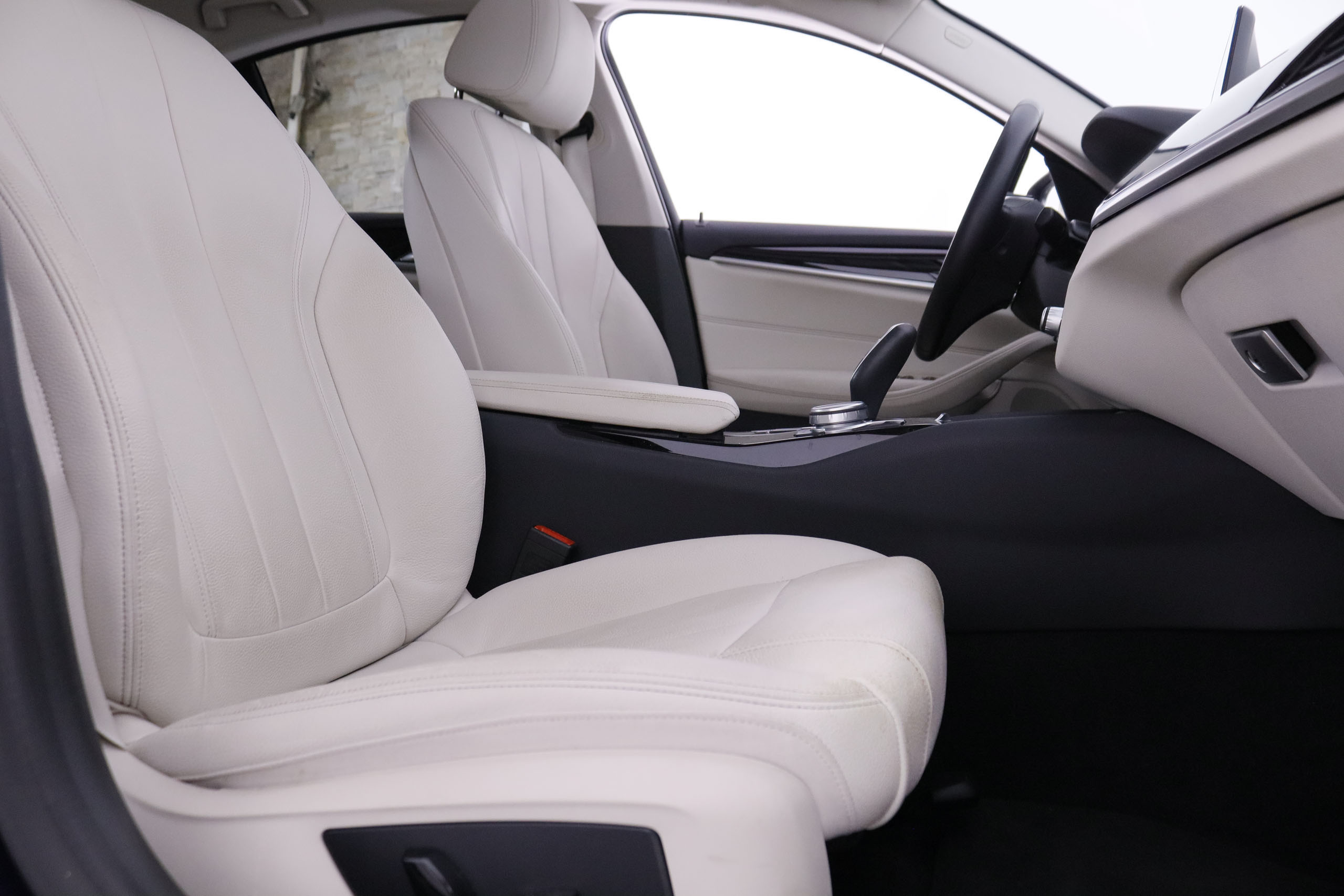 BMW 530 SERIE 5 530e iPERFORMANCE 252CV AUTO 4P  # NAVY,CUERO,FAROS LED foto 20