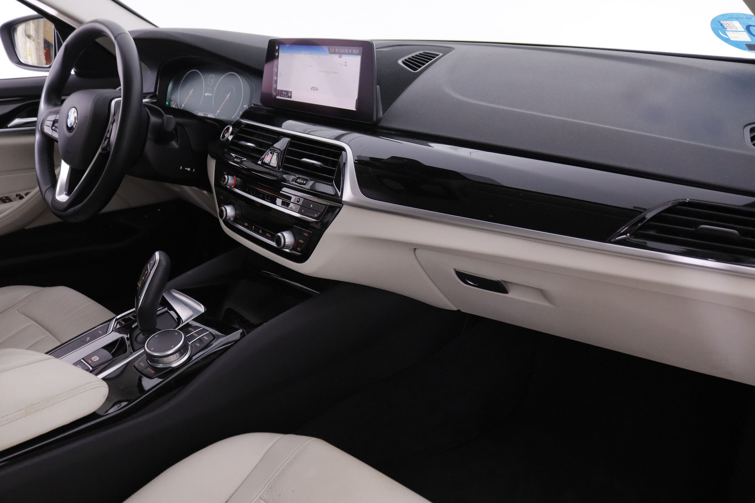 BMW 530 SERIE 5 530e iPERFORMANCE 252CV AUTO 4P  # NAVY,CUERO,FAROS LED foto 28