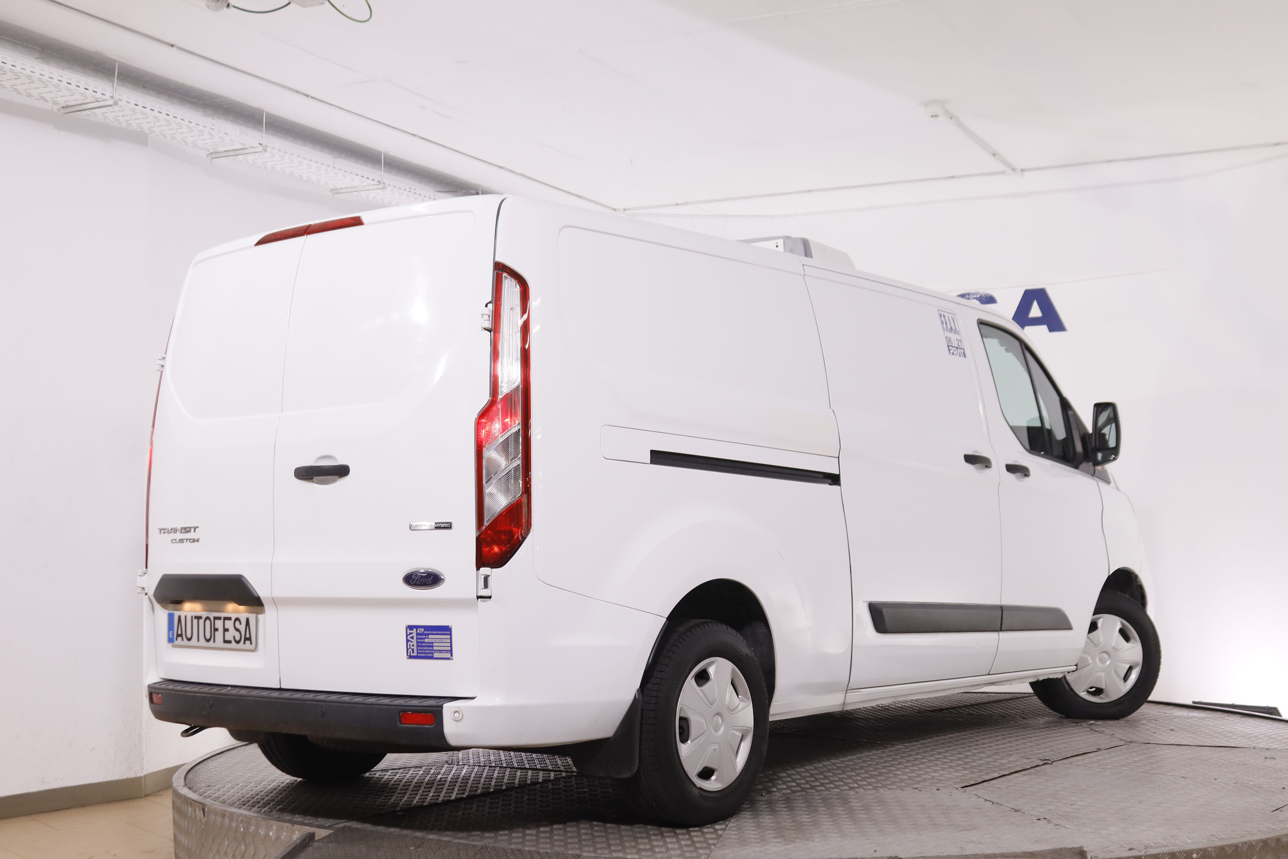 Ford Transit  Custom 2.0 ECOBLUE HYBRID L2H1 130CV 3P REFRIGERADO # IVA DEDUCIBLE,PARKTORNIC foto 6