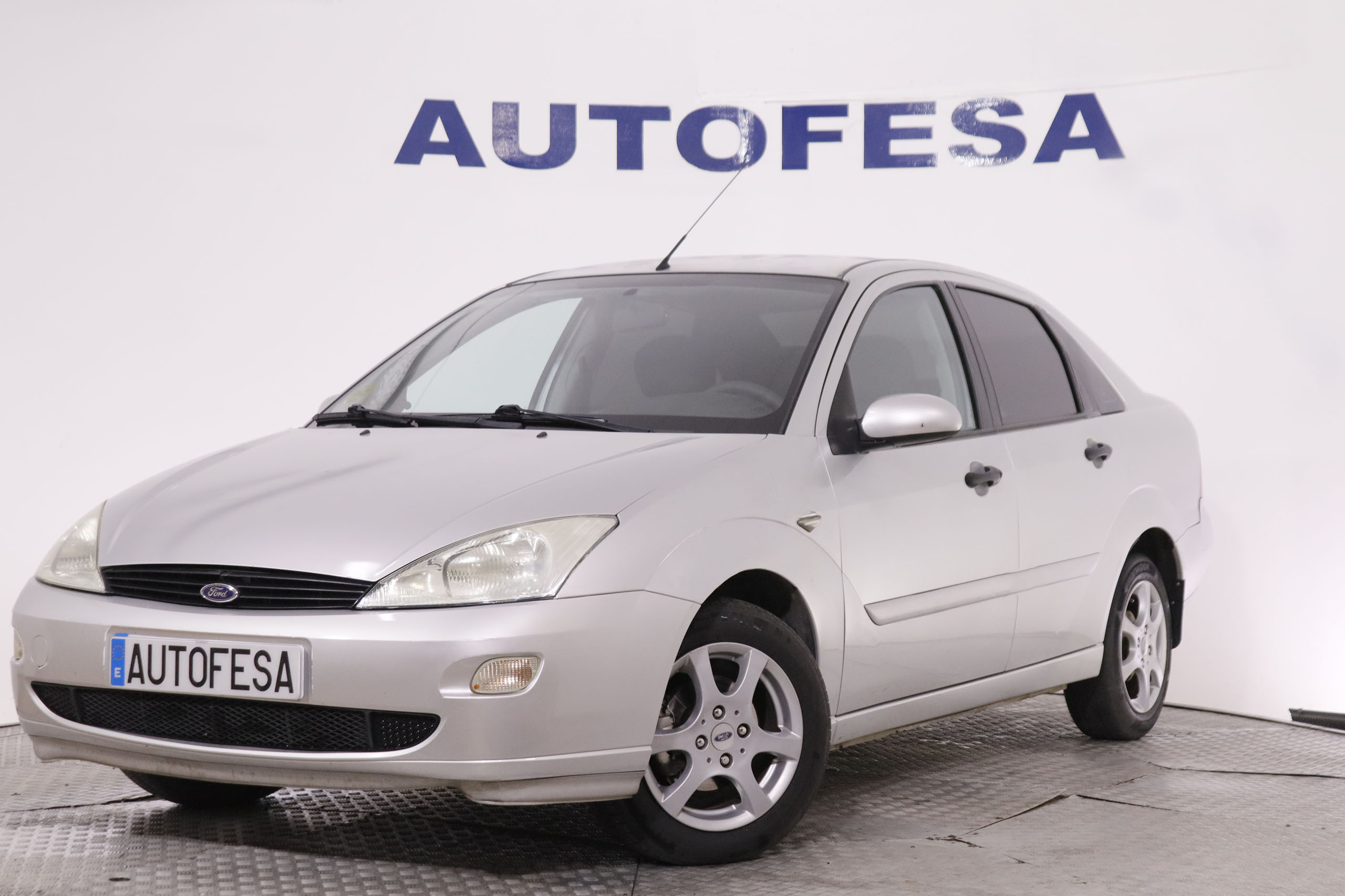 Ford Focus 1.6 100CV 4P # CAMARA TRASERA foto 19