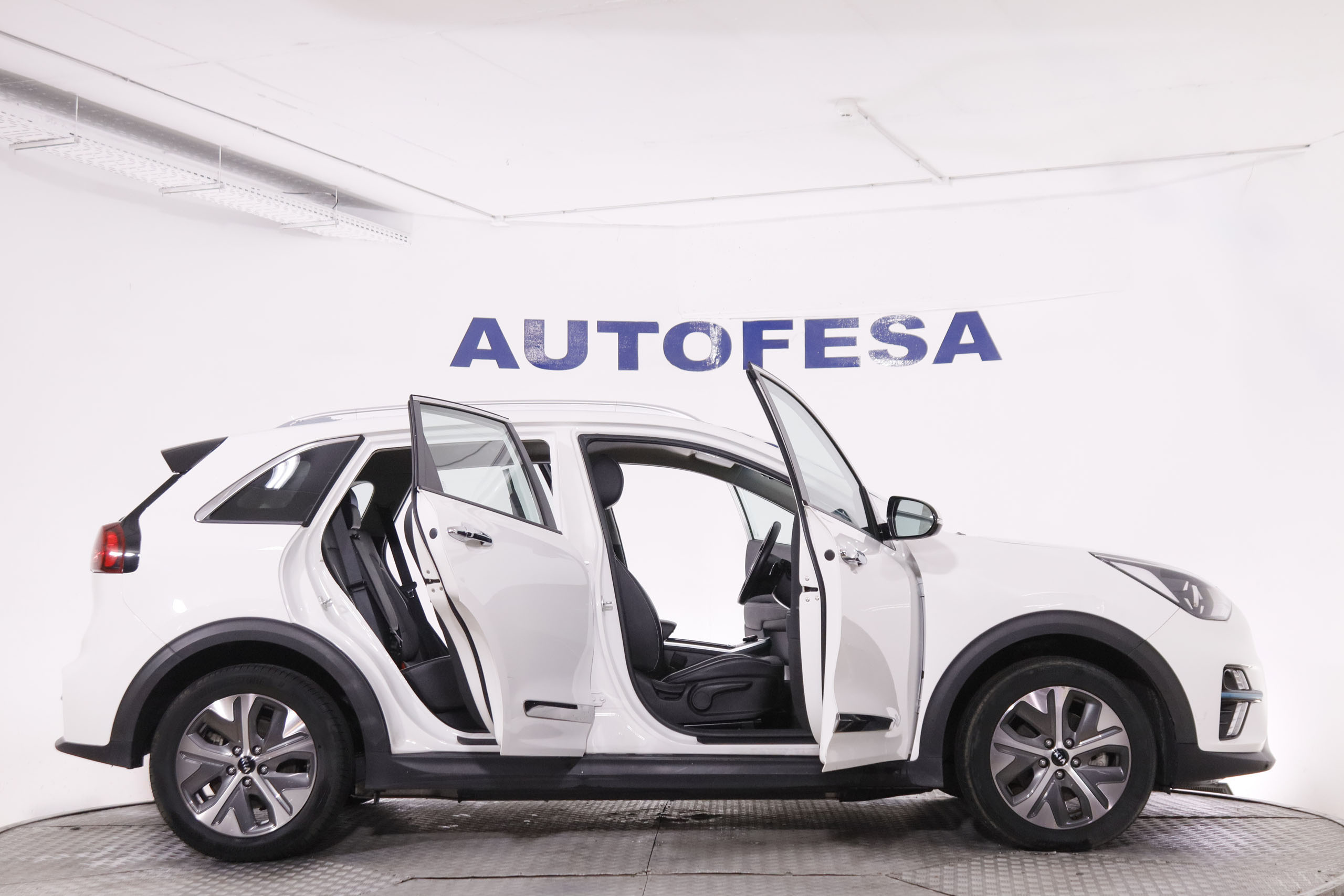 Kia E-NIRO ELECTRICO DRIVE LONG RANGE AUTO 204CV 5P # IVA DEDUCIBLE, NAVY, PARKTRONIC foto 11