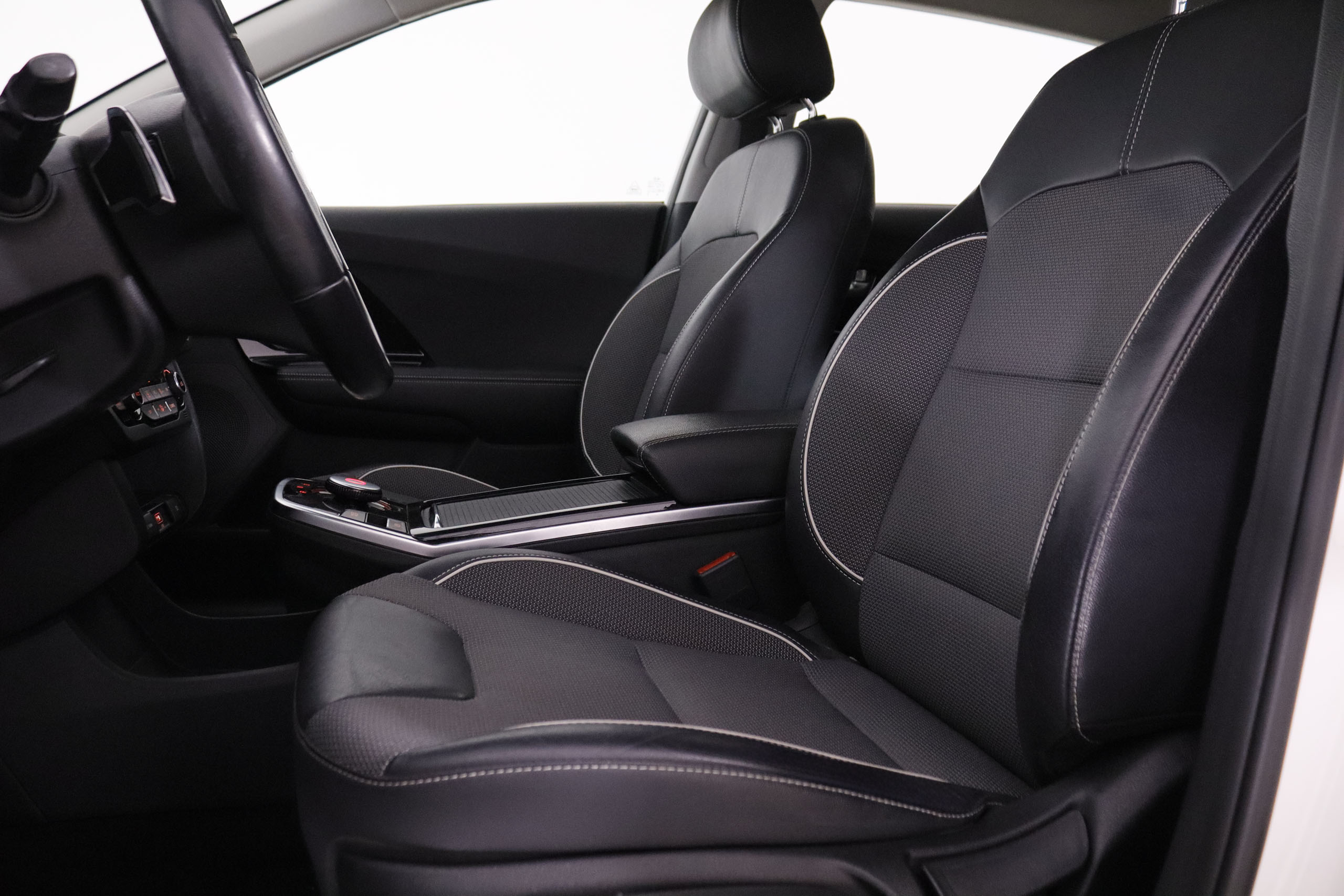 Kia E-NIRO ELECTRICO DRIVE LONG RANGE AUTO 204CV 5P # IVA DEDUCIBLE, NAVY, PARKTRONIC foto 24