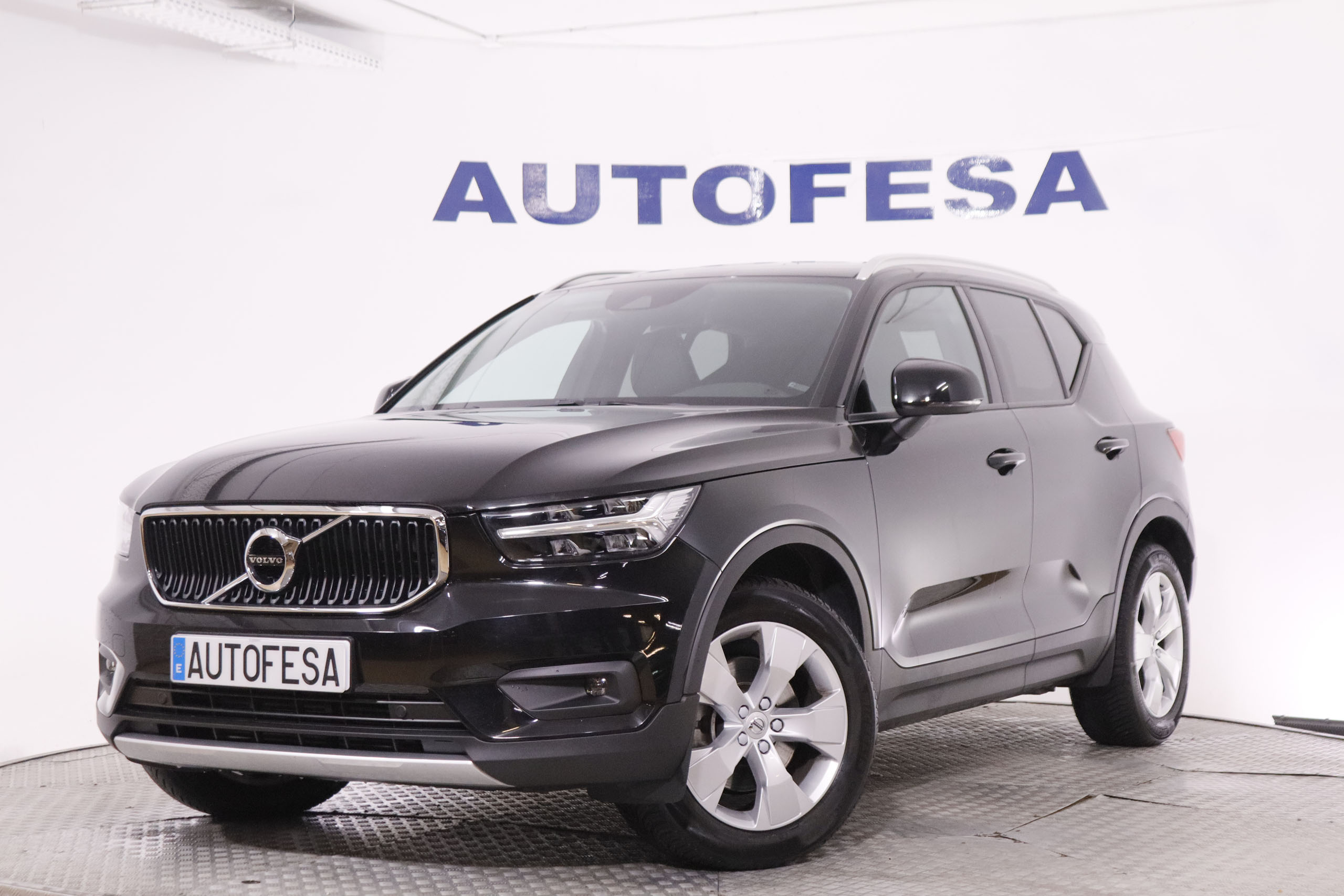 Volvo XC40 2.0 T4 AWD MOMENTUM AUTO 190CV 5P # IVA DEDUCIBLE, NAVY, PARKTRONIC foto 27