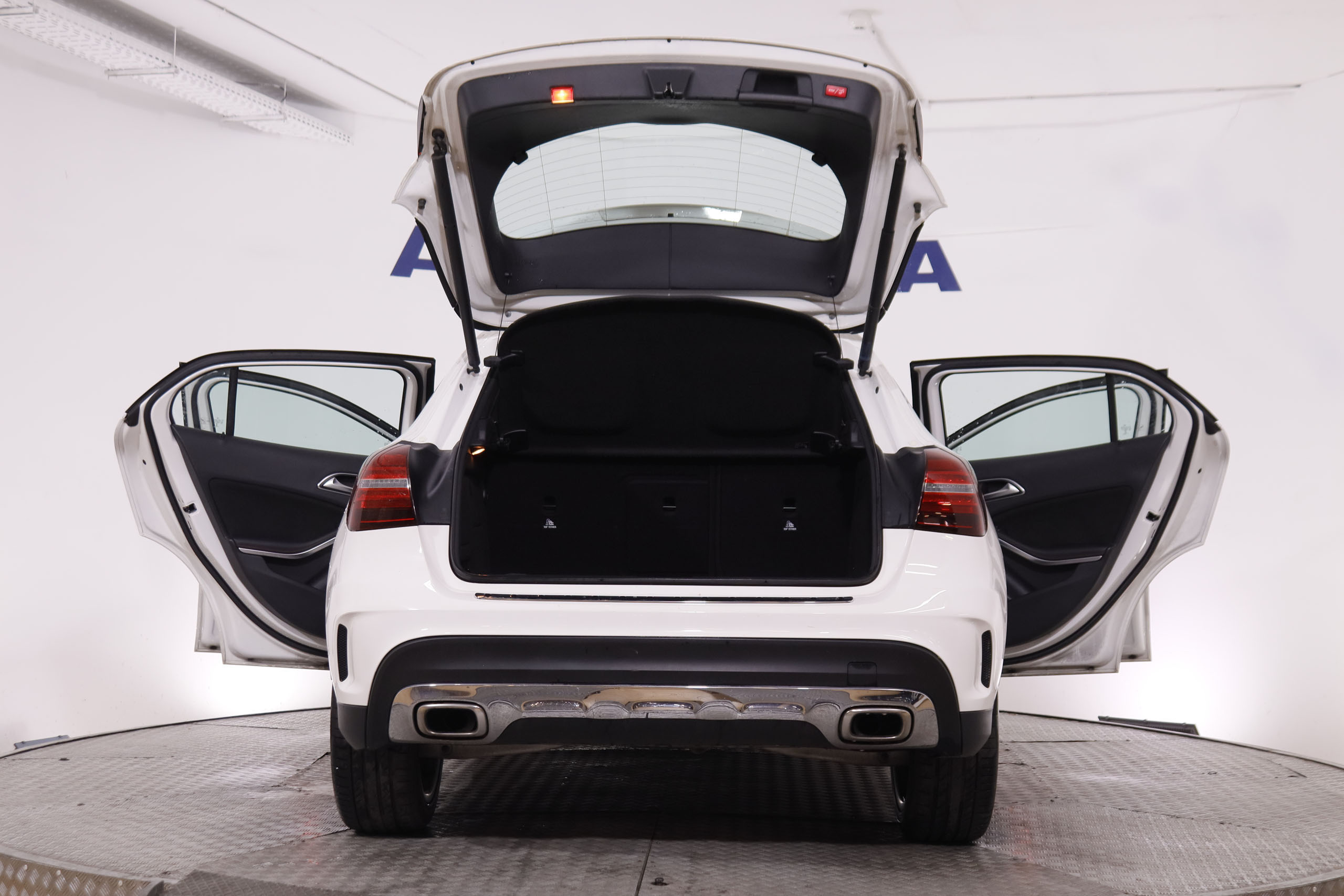 Mercedes-benz Gla 200 CLASE GLA GLA200D AMG AUTO 136CV 5P # NAVY, PARKTRONIC foto 11