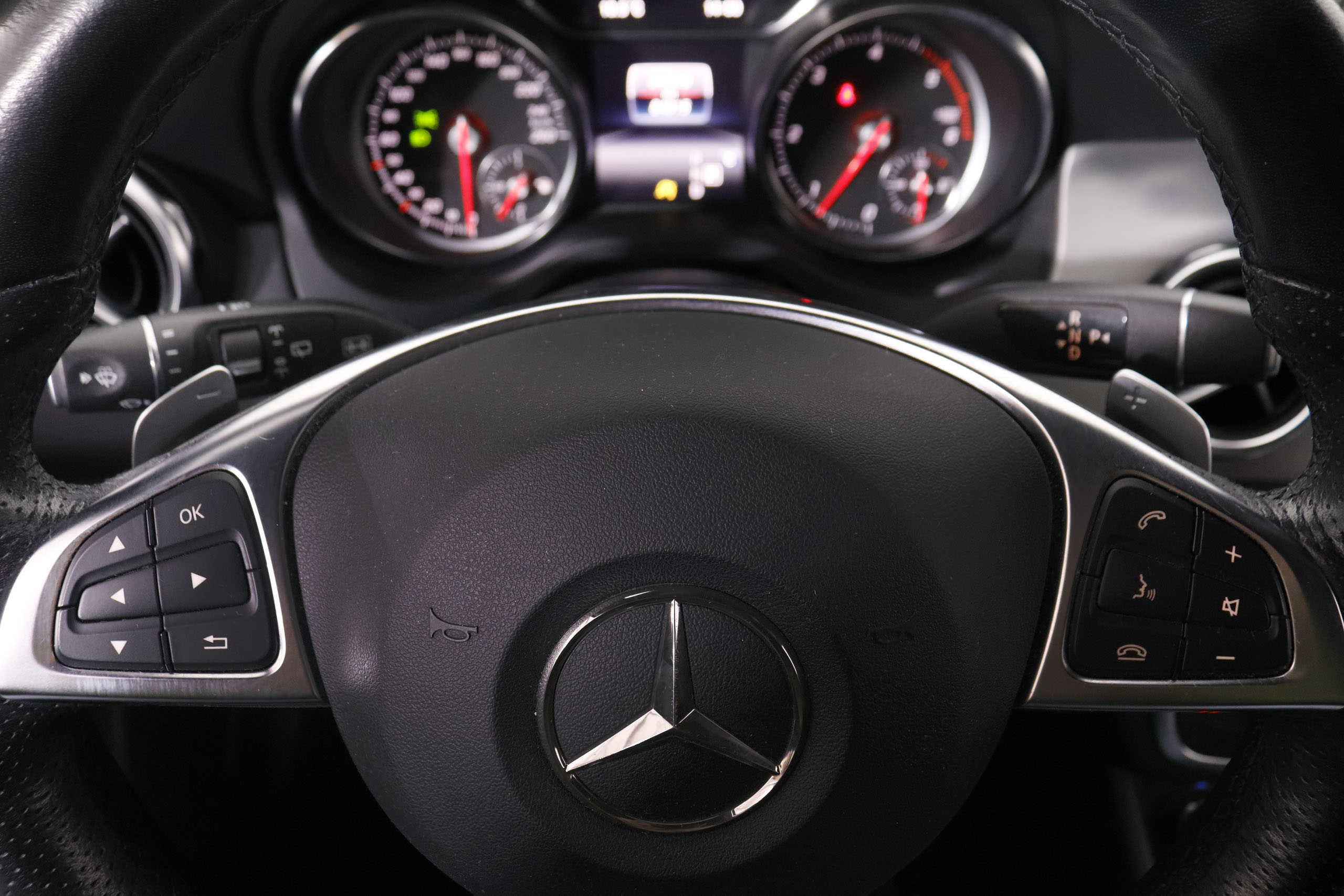 Mercedes-benz Gla 200 CLASE GLA GLA200D AMG AUTO 136CV 5P # NAVY, PARKTRONIC foto 17