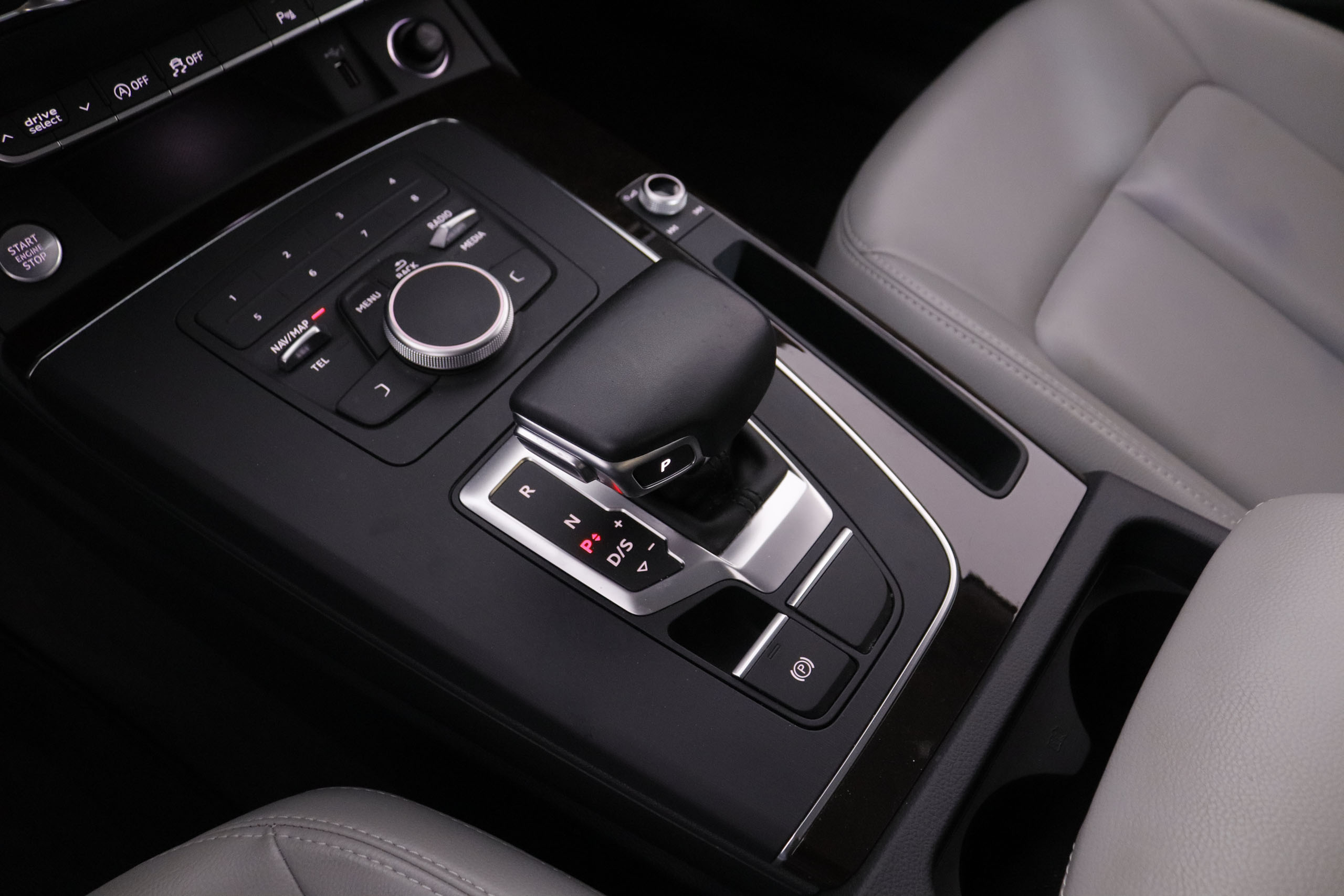 Audi Q5 2.0 DESIGN 40 TDI QUATTRO S TRONIC AUTO 190CV 5P #IVA DEDUCIBLE, OPCIONALES POR 3746€, CUERO foto 25