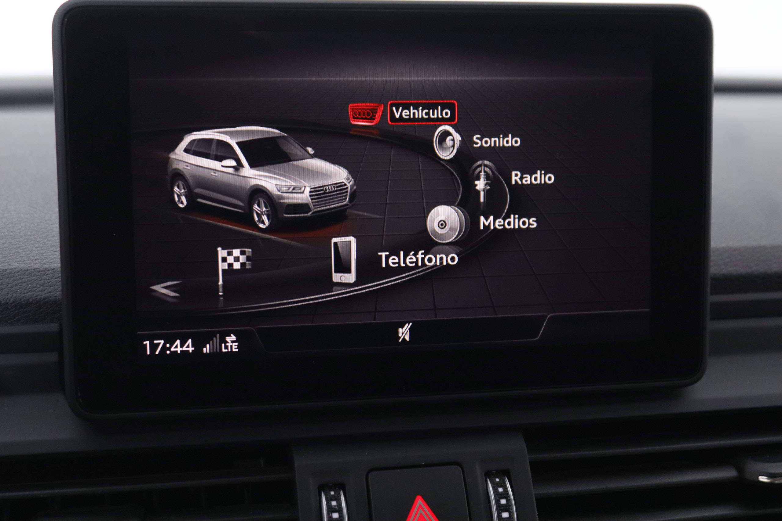 Audi Q5 2.0 DESIGN 40 TDI QUATTRO S TRONIC AUTO 190CV 5P #IVA DEDUCIBLE, OPCIONALES POR 3746€, CUERO foto 21