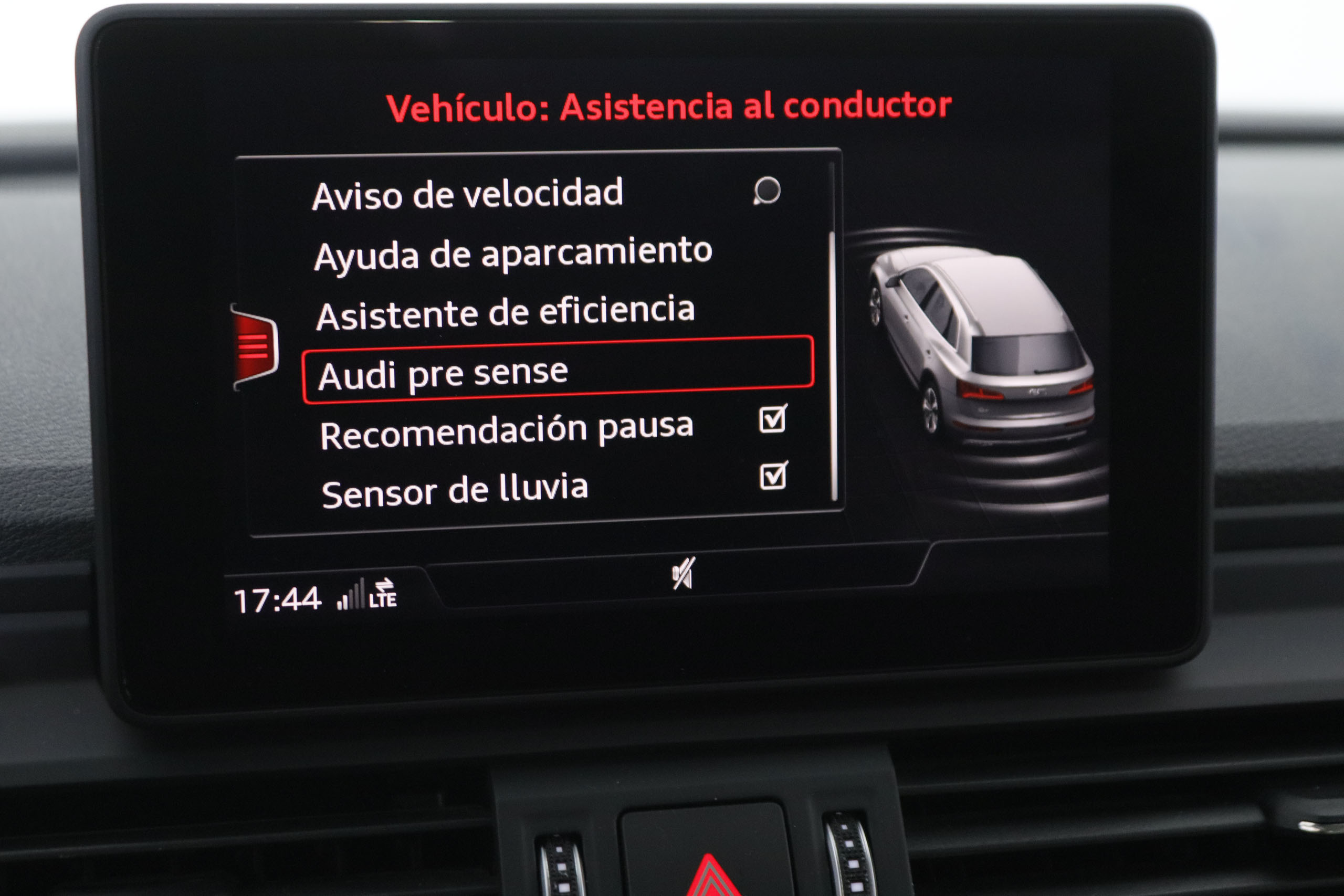 Audi Q5 2.0 DESIGN 40 TDI QUATTRO S TRONIC AUTO 190CV 5P #IVA DEDUCIBLE, OPCIONALES POR 3746€, CUERO foto 23