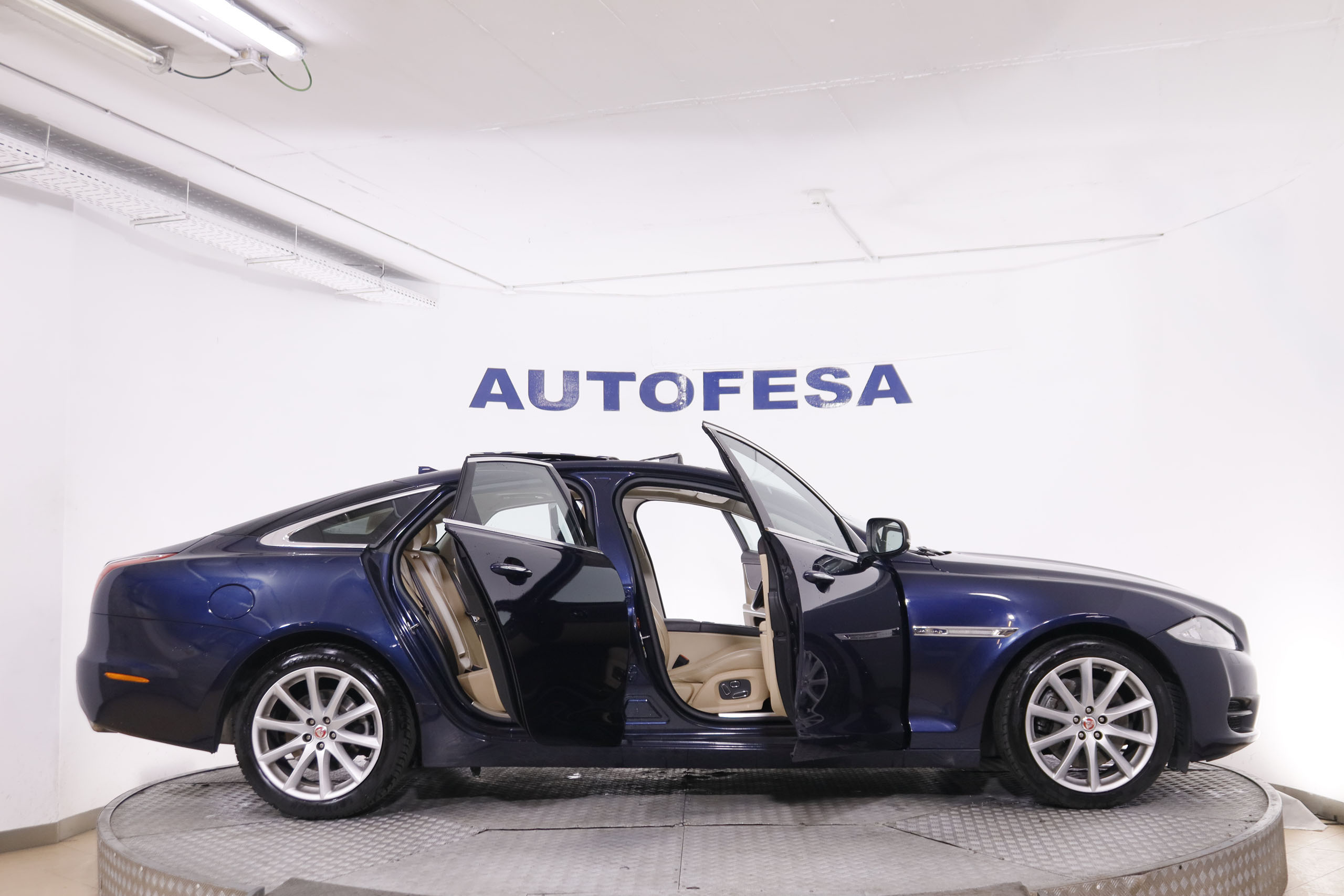 Jaguar Xj 3.0D LUXURY SWB 4P AUTO 275CV 4P  #CUERO, TECHO ELEC, LEVAS foto 11