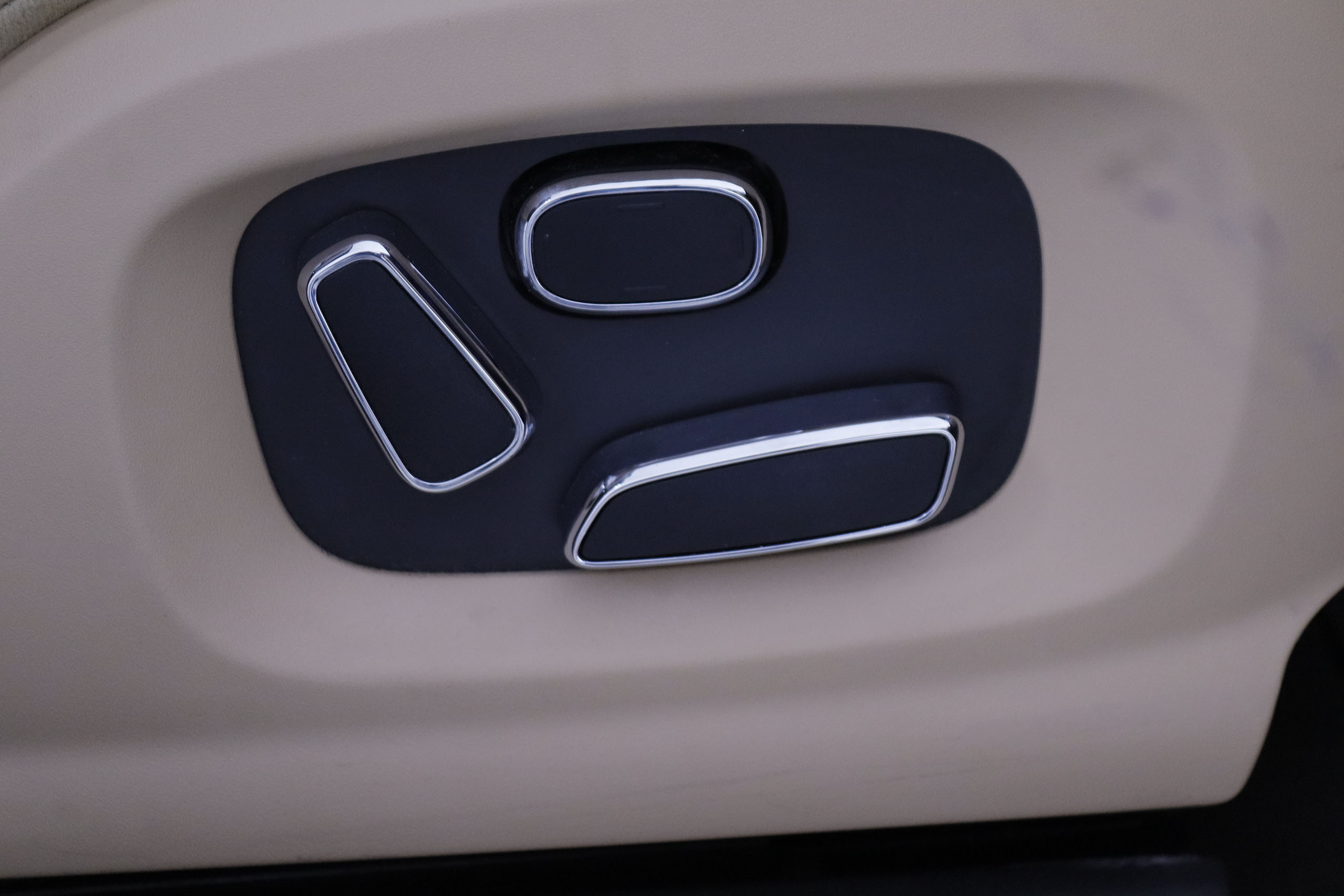 Jaguar Xj 3.0D LUXURY SWB 4P AUTO 275CV 4P  #CUERO, TECHO ELEC, LEVAS foto 30