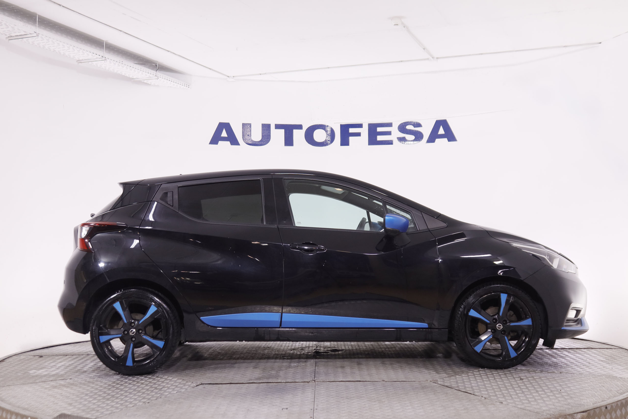 Nissan Micra 0.9 IG-T N-Connecta 90CV 5P # NAVY, PARKTRONIC foto 9