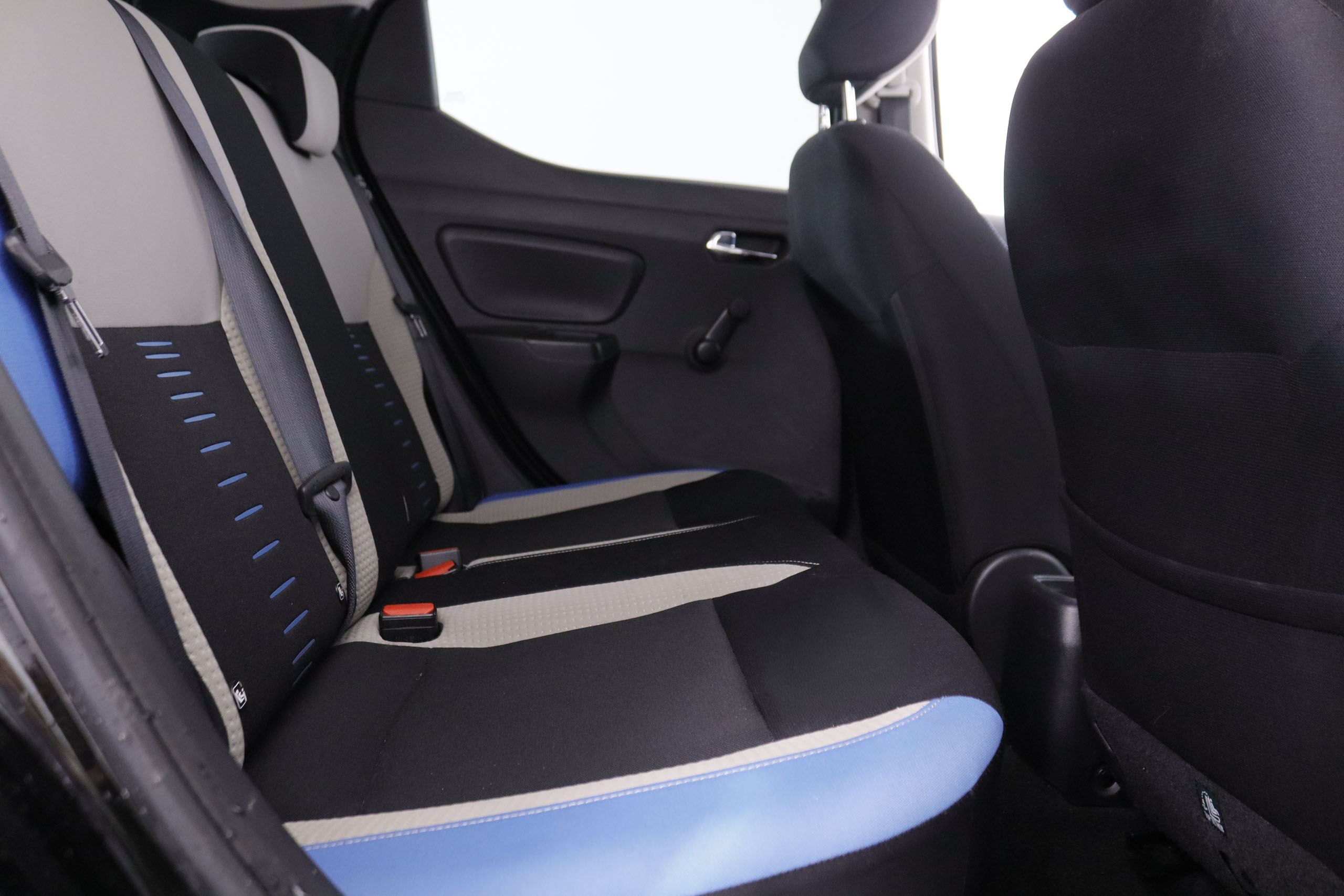 Nissan Micra 0.9 IG-T N-Connecta 90CV 5P # NAVY, PARKTRONIC foto 25